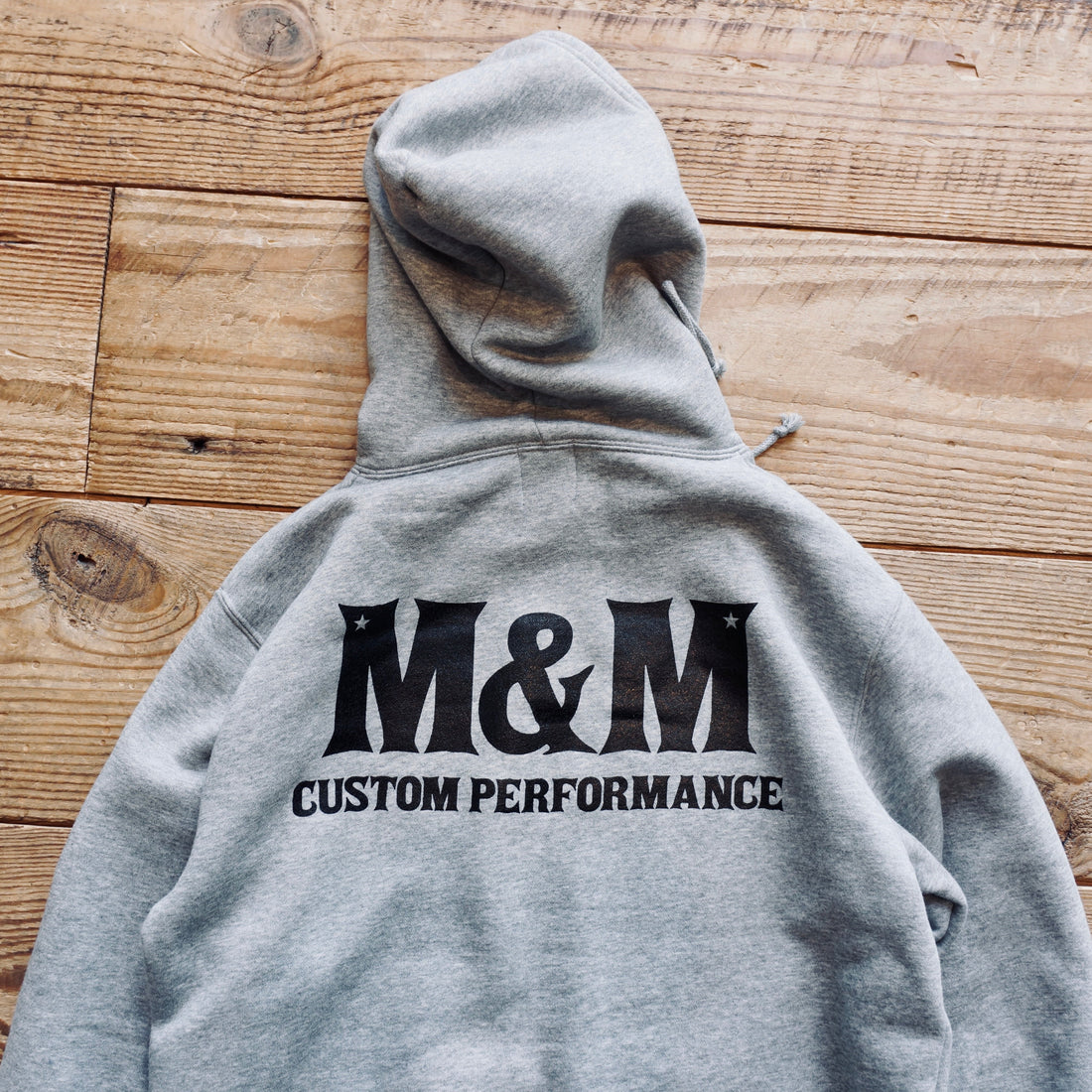 【TAT 2階】   M&M 1月31日 金曜日 12:00 発売