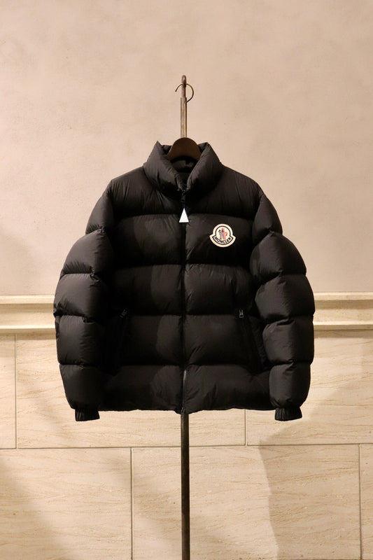 MONCLER 新作入荷