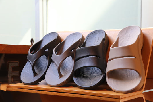 OOFOS 入荷