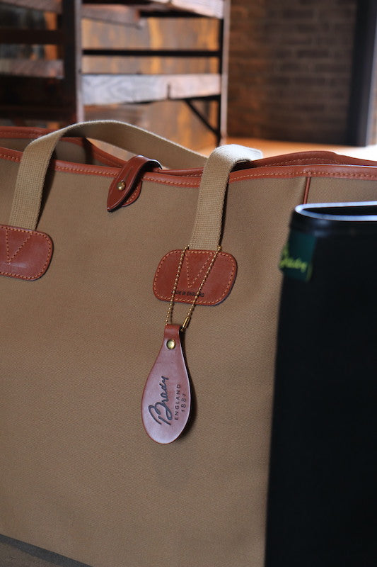 Brady 新作入荷