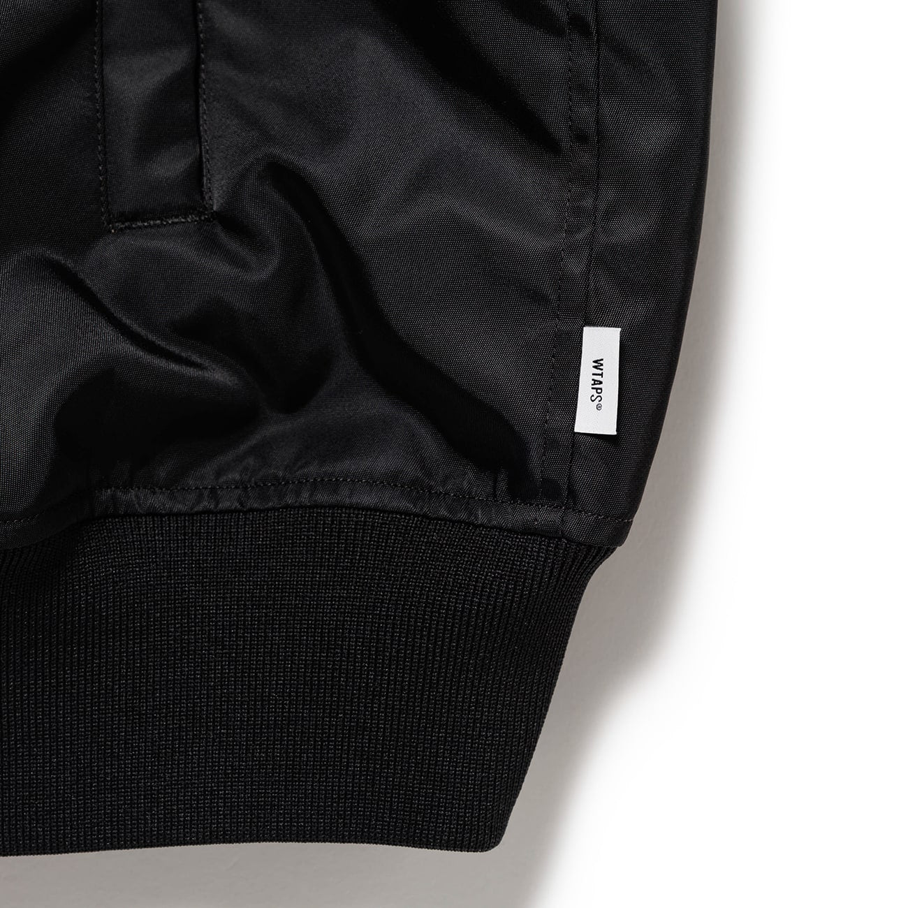 TEAM / JACKET / NYLON. TWILL