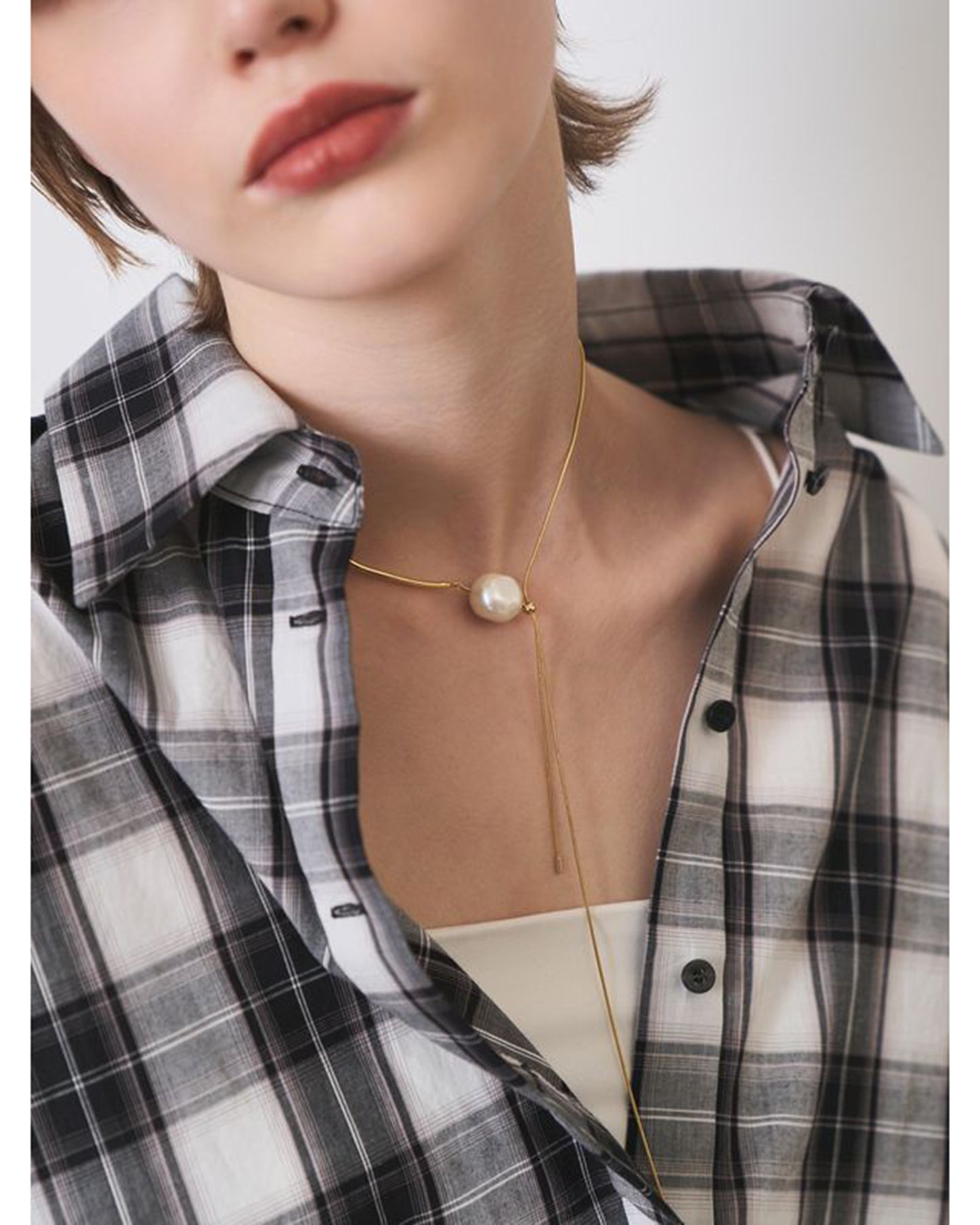PEARL SLIDER NECKLACE