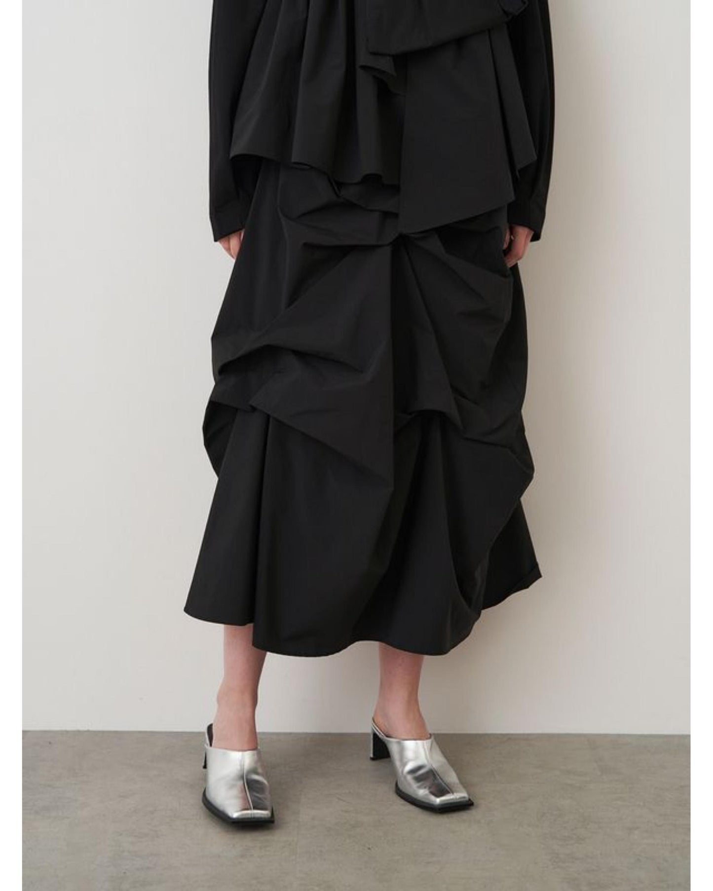 TUCK DRAPE TAFFETA SK