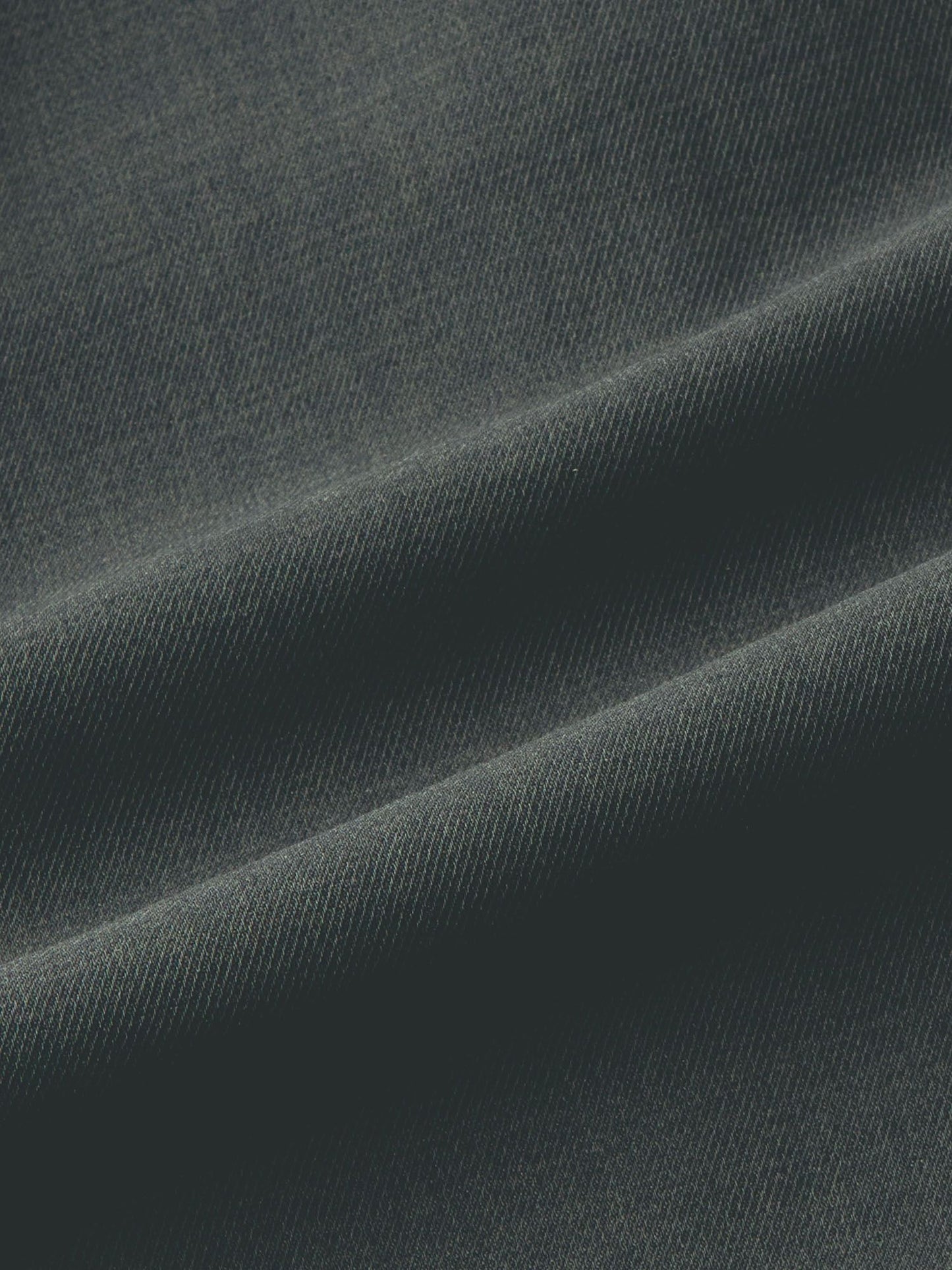 One Tuck Straight Pants