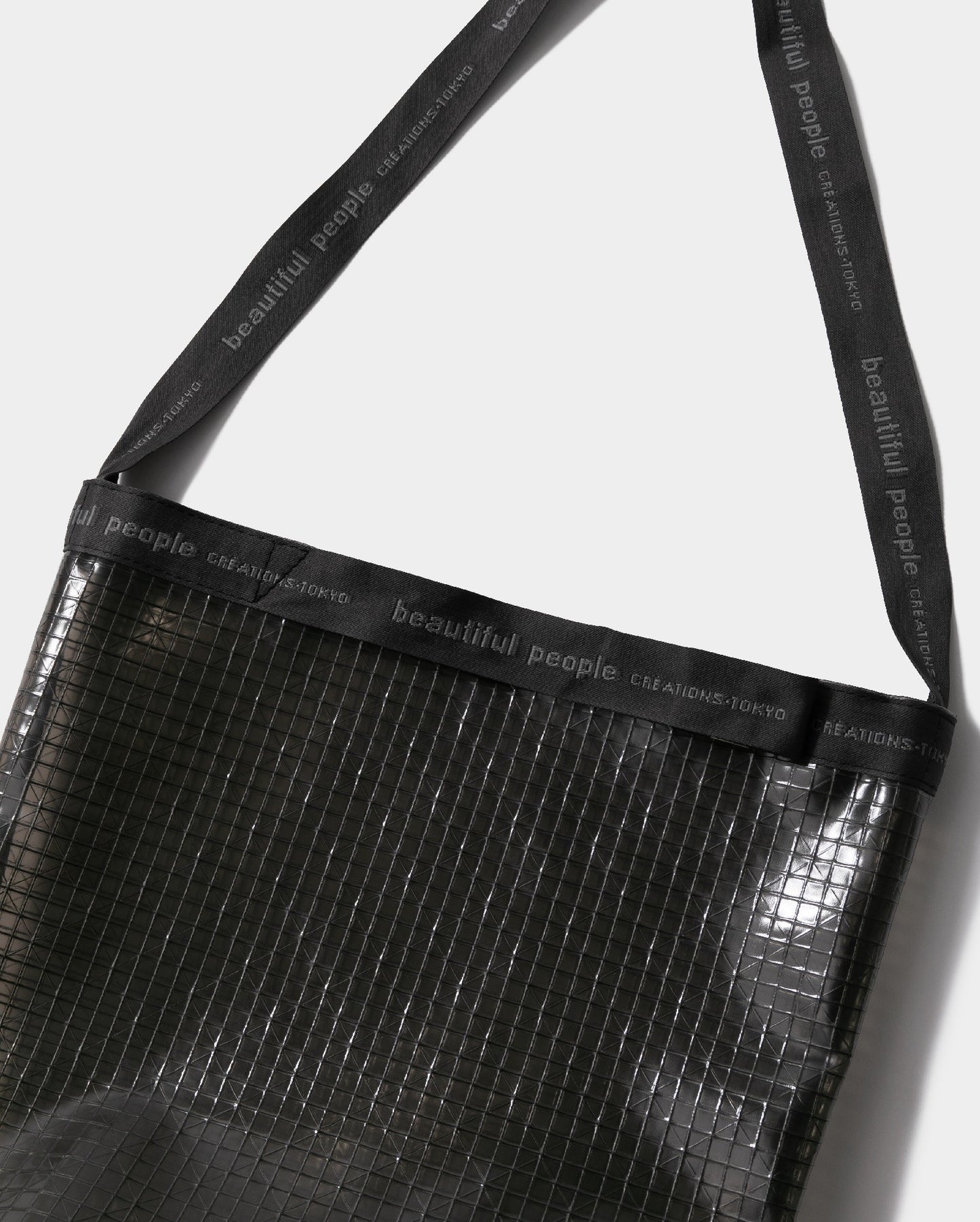 plaid vinyl logo tape shoulder bag