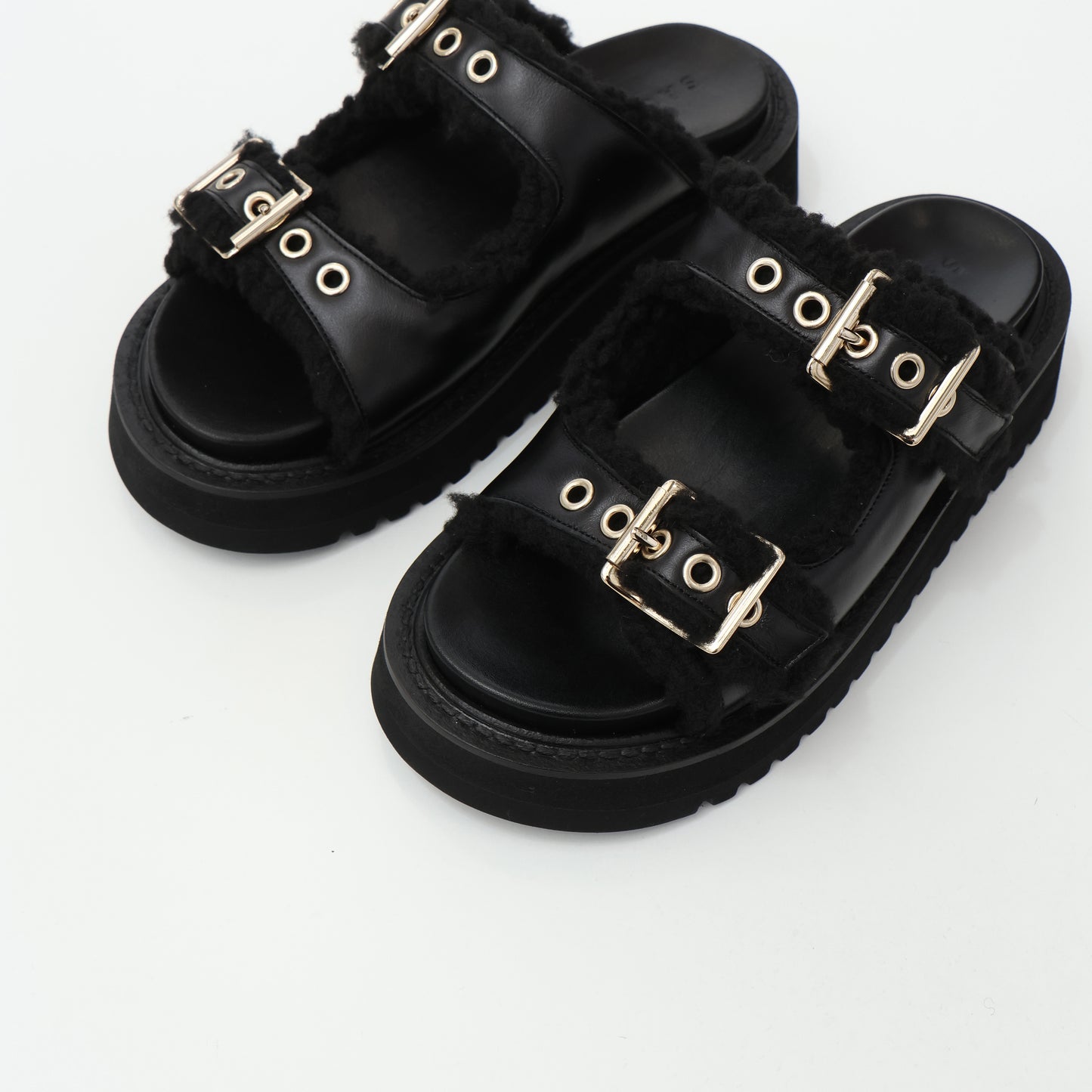 POODLE FUR BUCKLE SANDALS