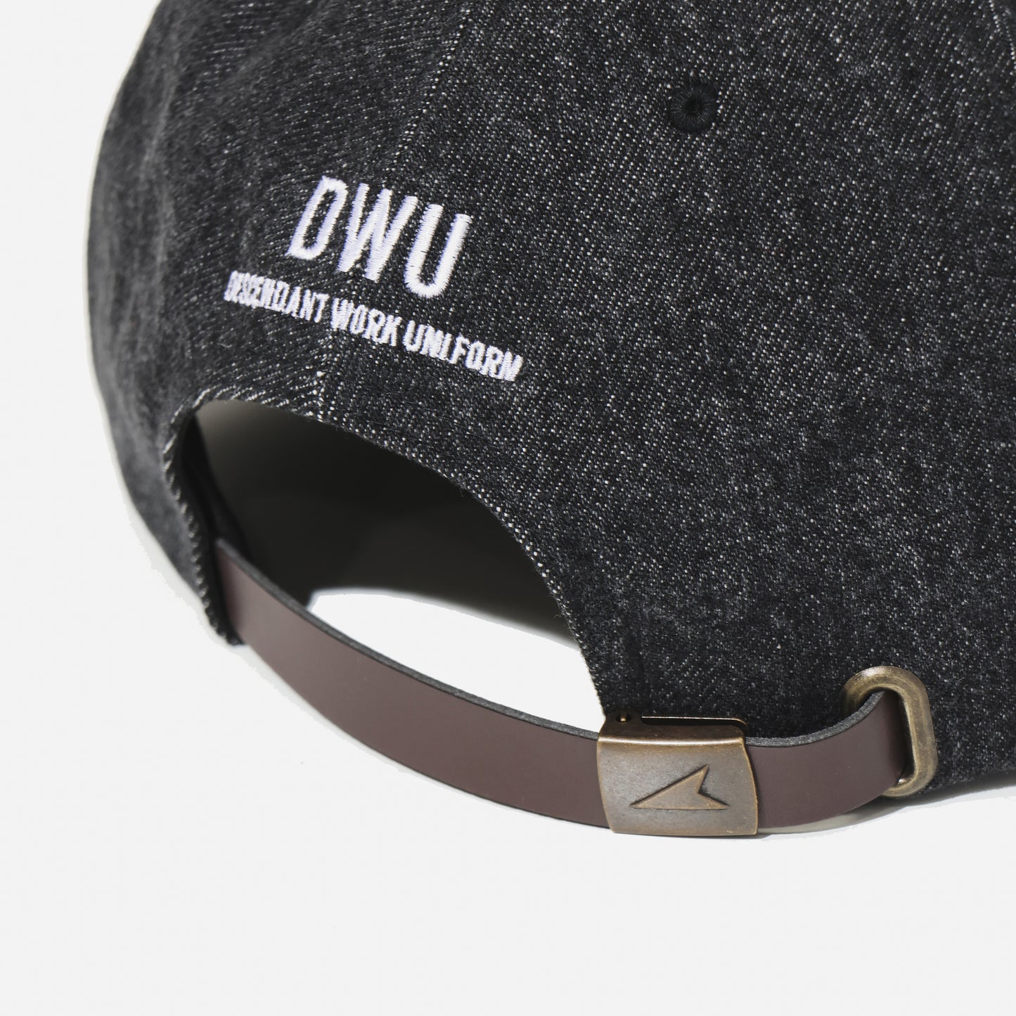 BOX 6PANEL BLACK