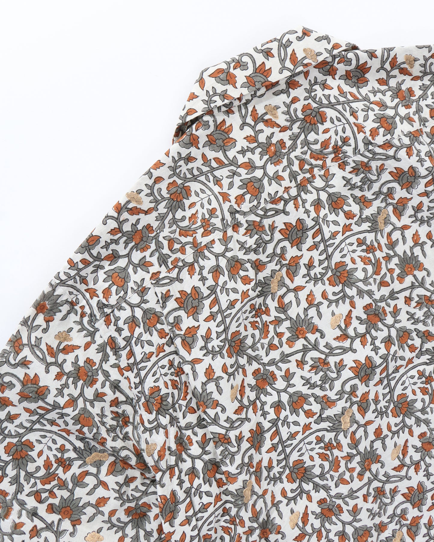 Open Collared SS Shirt ECRU FLOWER