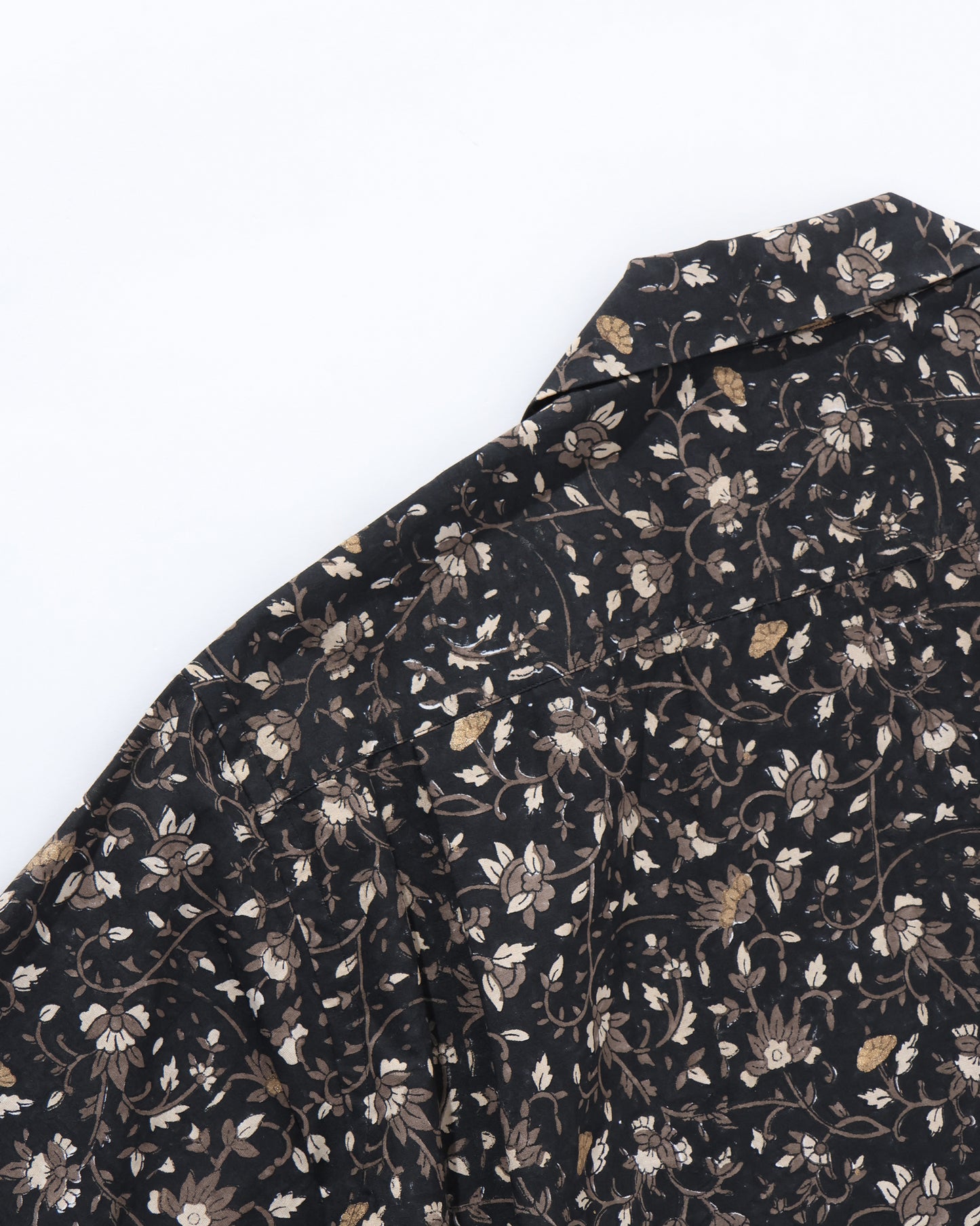 Open Collared SS Shirt BLACK FLOWER