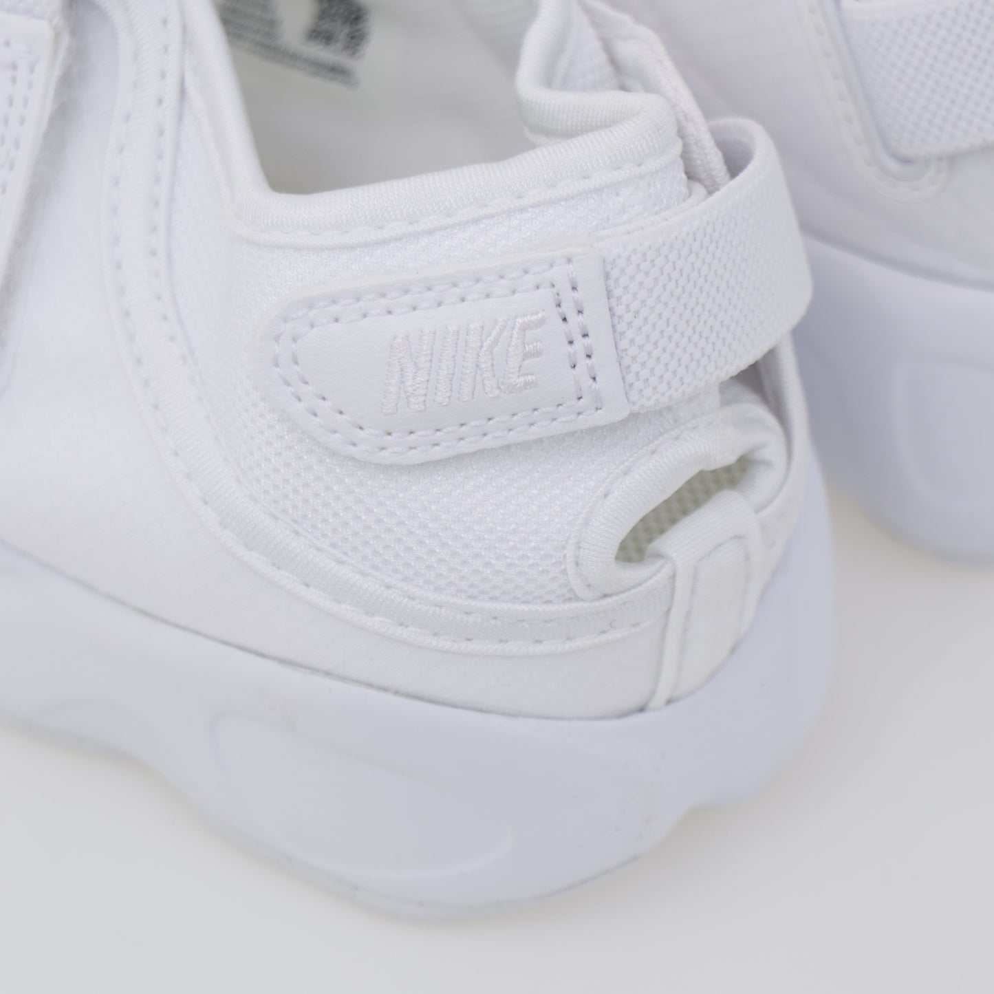 WMNS NIKE AIR RIFT BR