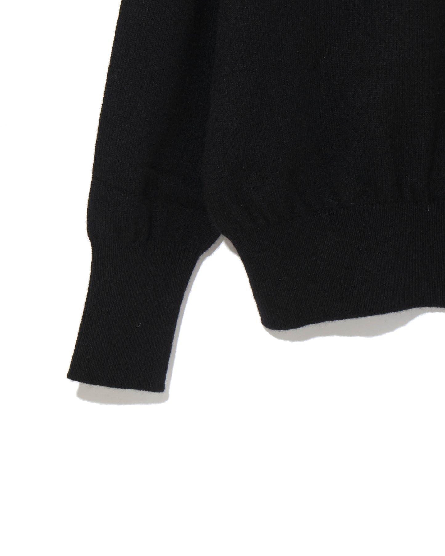 Goldencash Pullover Black