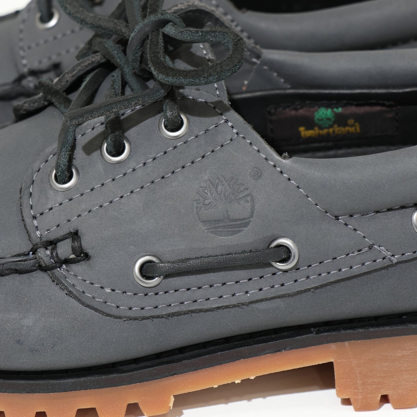 AUTHENTIC BOAT SHOE