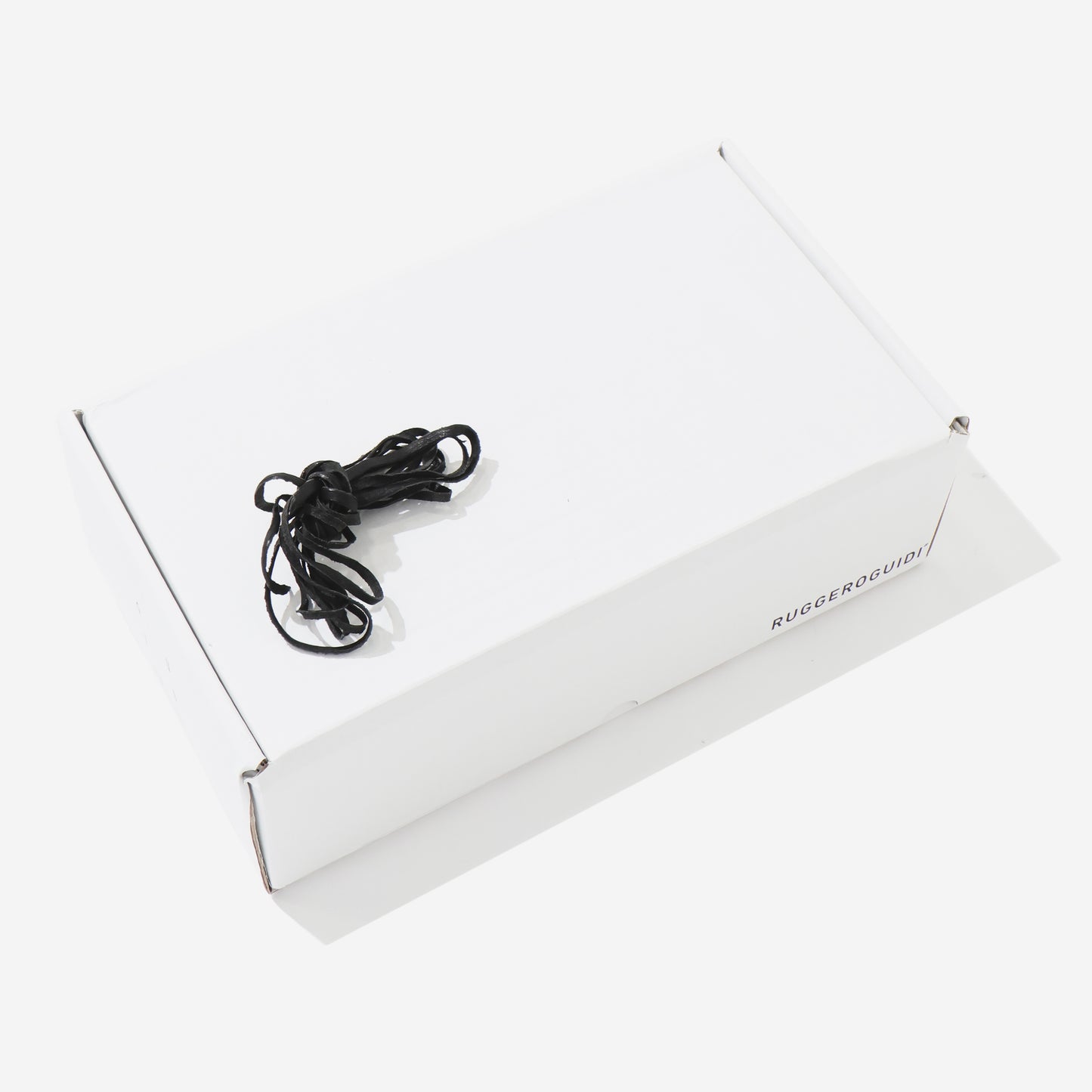 992X CLASSIC DERBY HORSE FULL GRAIN