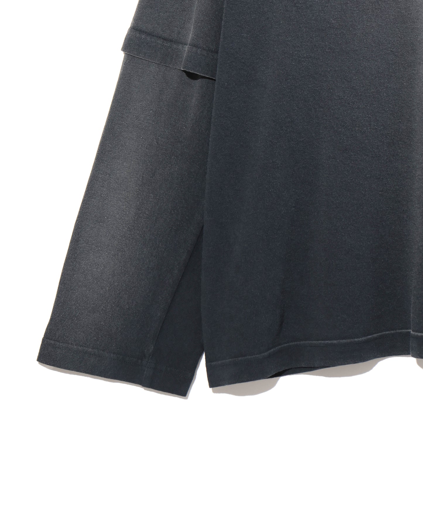"PARADOX" Embroidery Switching Tee
