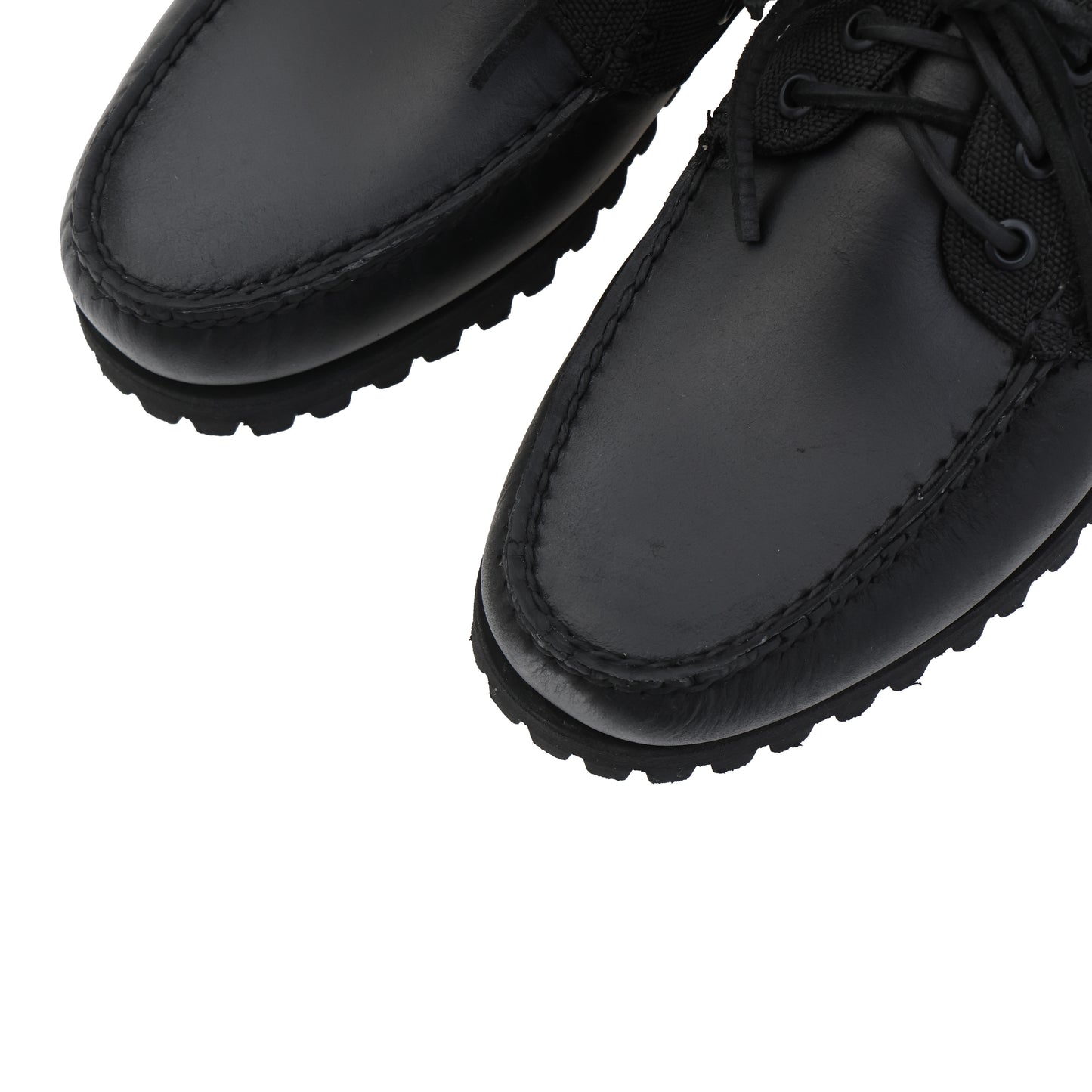 AUTHENTIC HANDSEWN BOAT SHOES