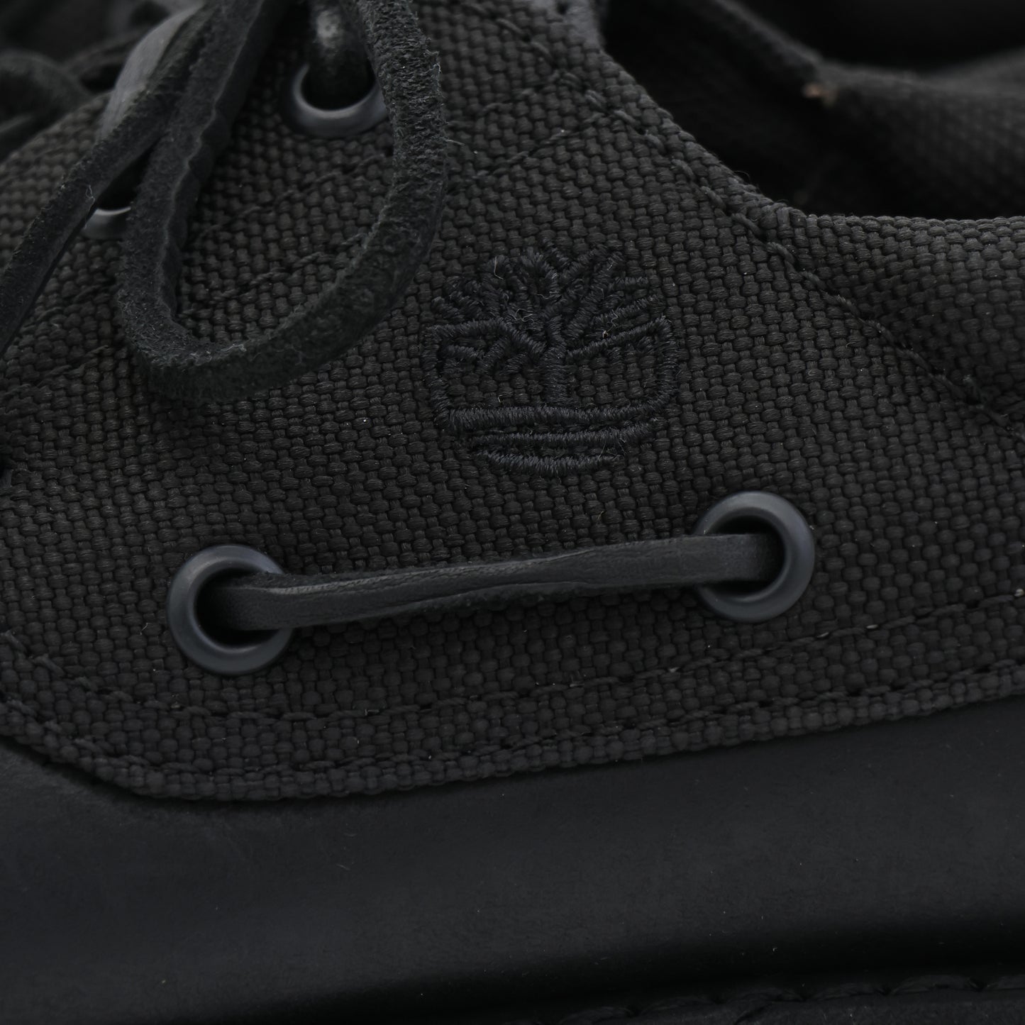 AUTHENTIC HANDSEWN BOAT SHOES