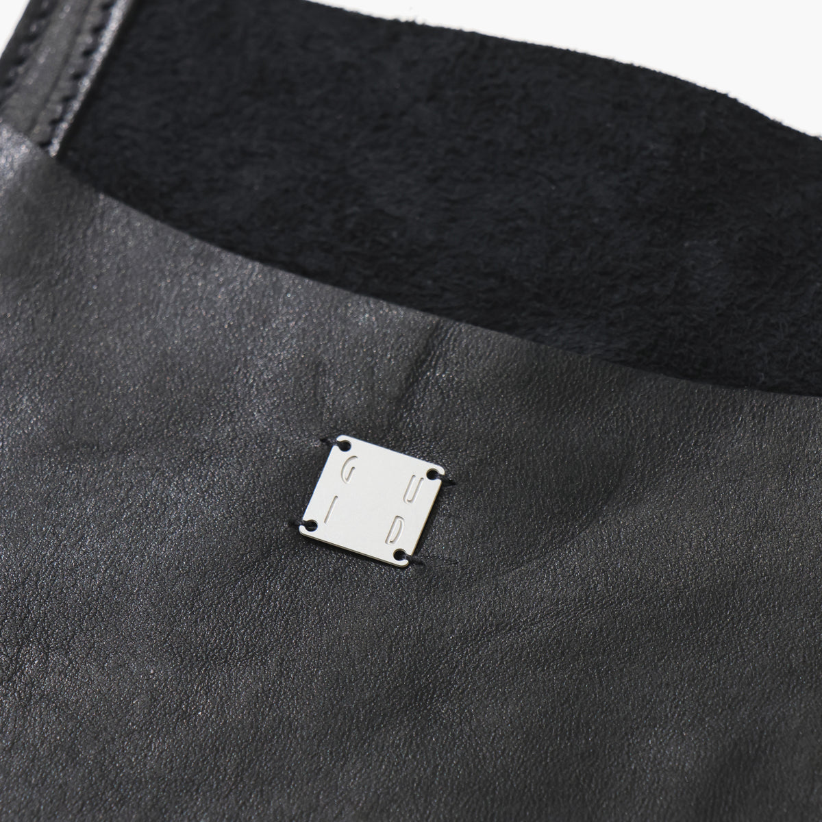 PKT 01 SOFT HORSE FULL GRAIN BLKT