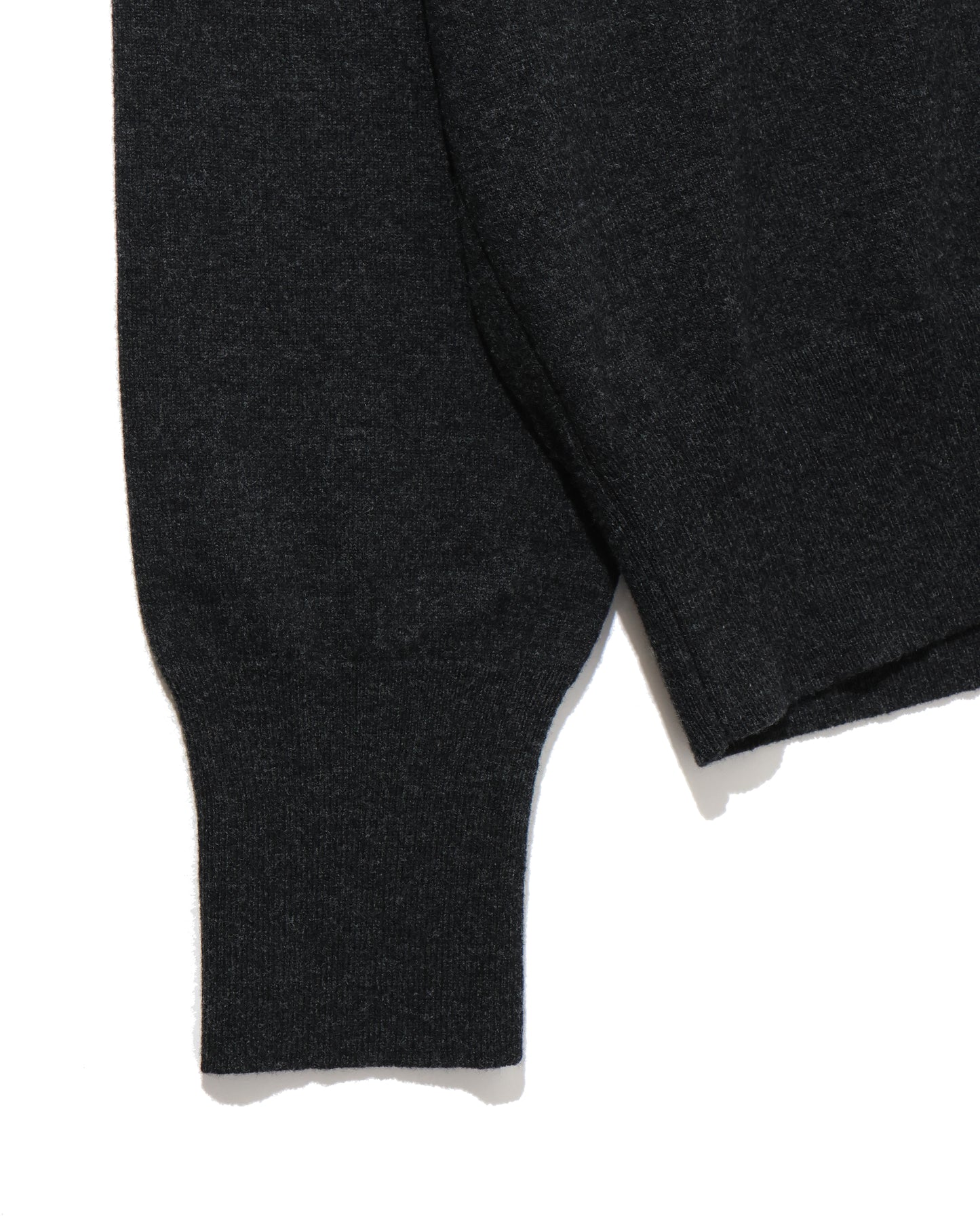 HIGH TWIST WOOL KNIT V-NECK P/O CHARCOAL