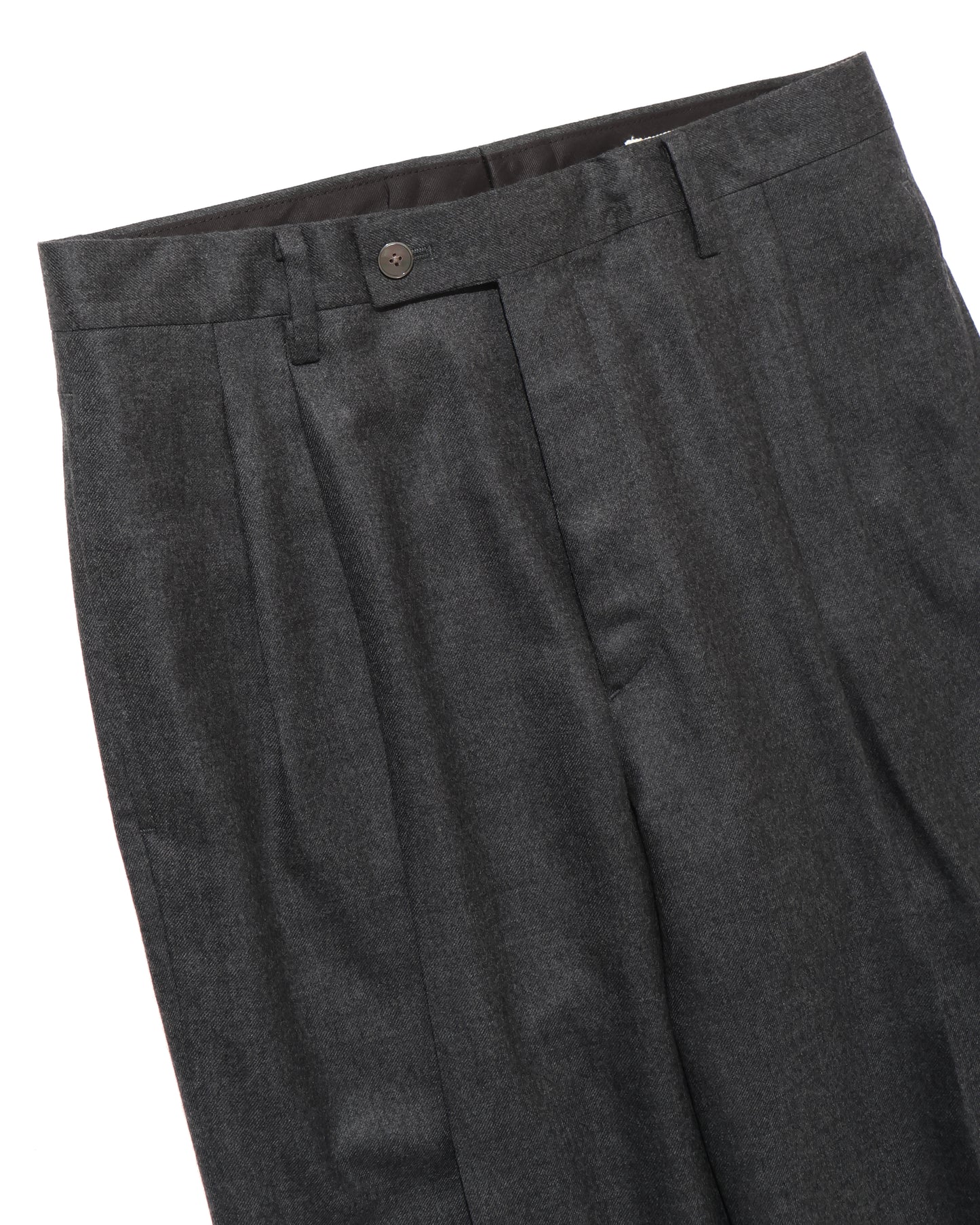SUPER LIGHT WOOL TWO-TUCK SLACKS TOP CHARCOAL