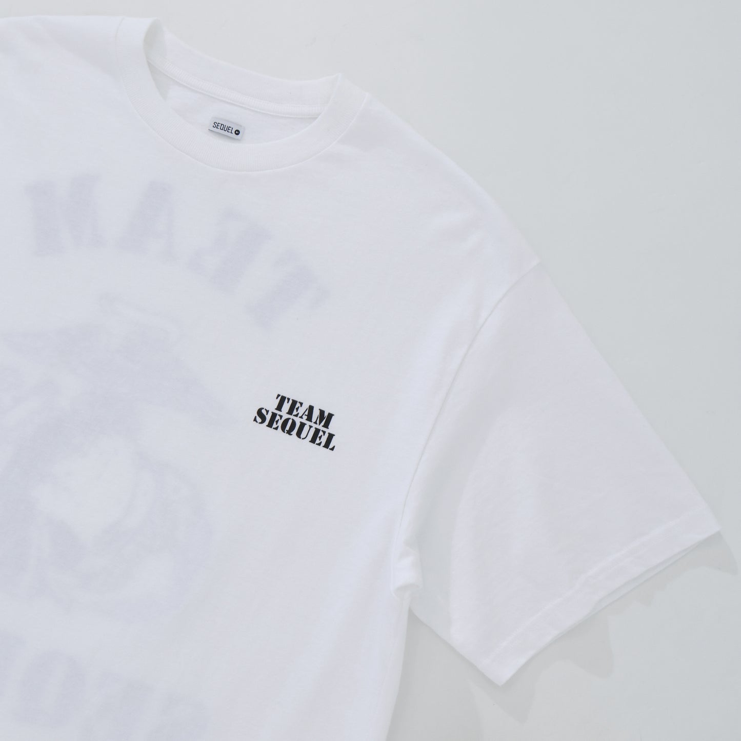 T-SHIRT