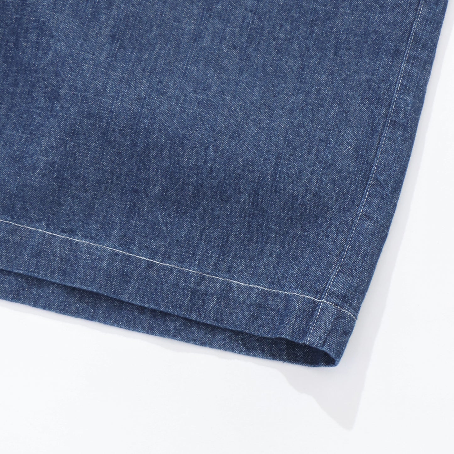 LIGHT DENIM EASY SHORTS