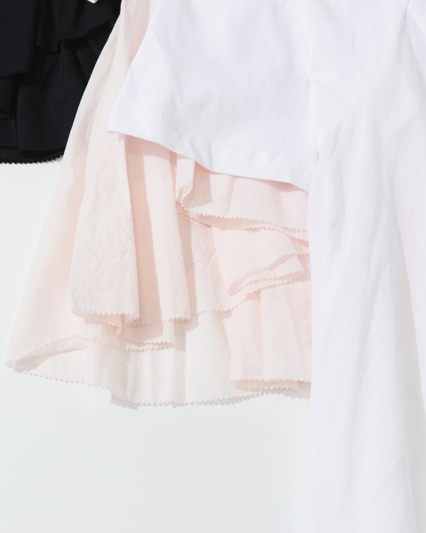 ペプラムラッフルTシャツ