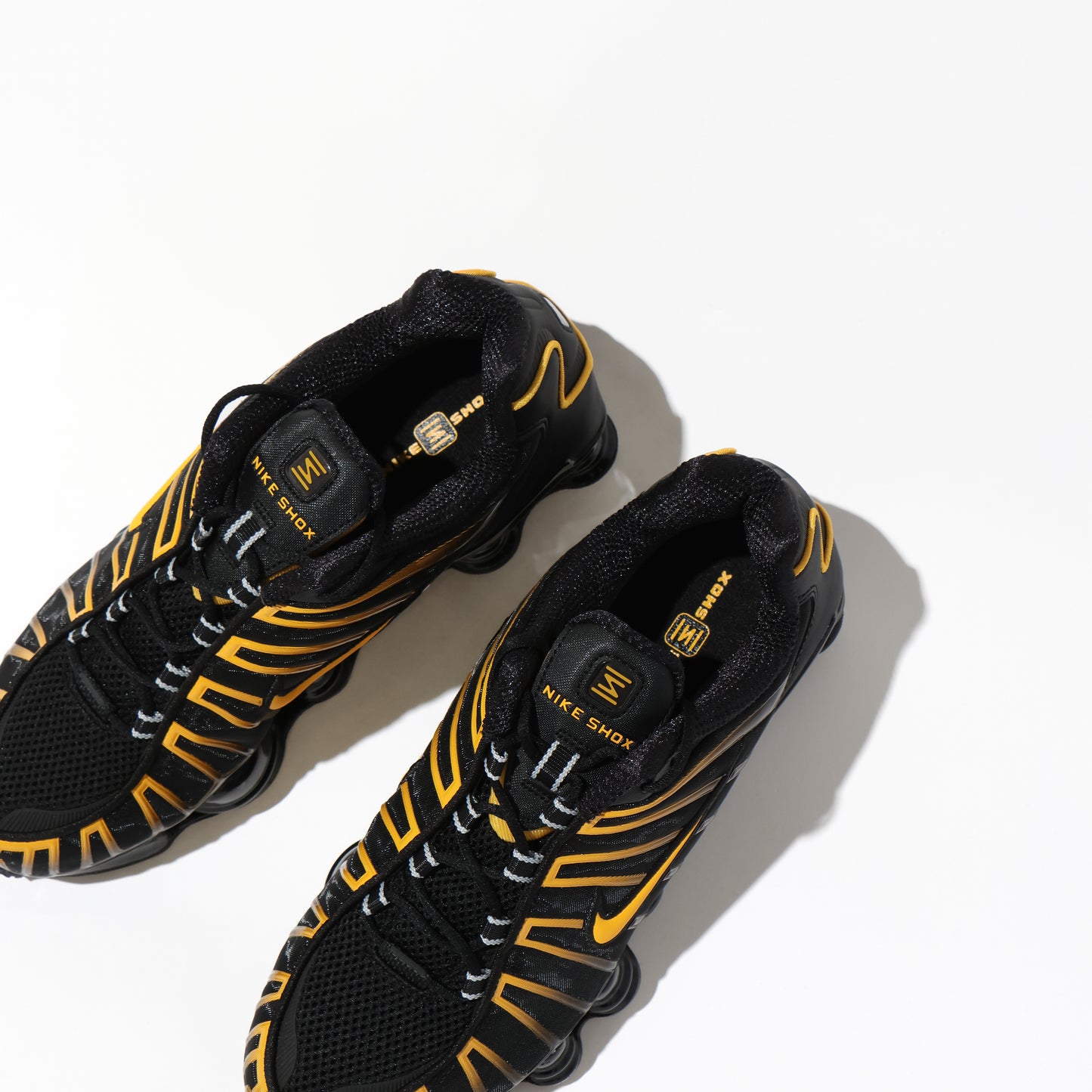 NIKE SHOX TL