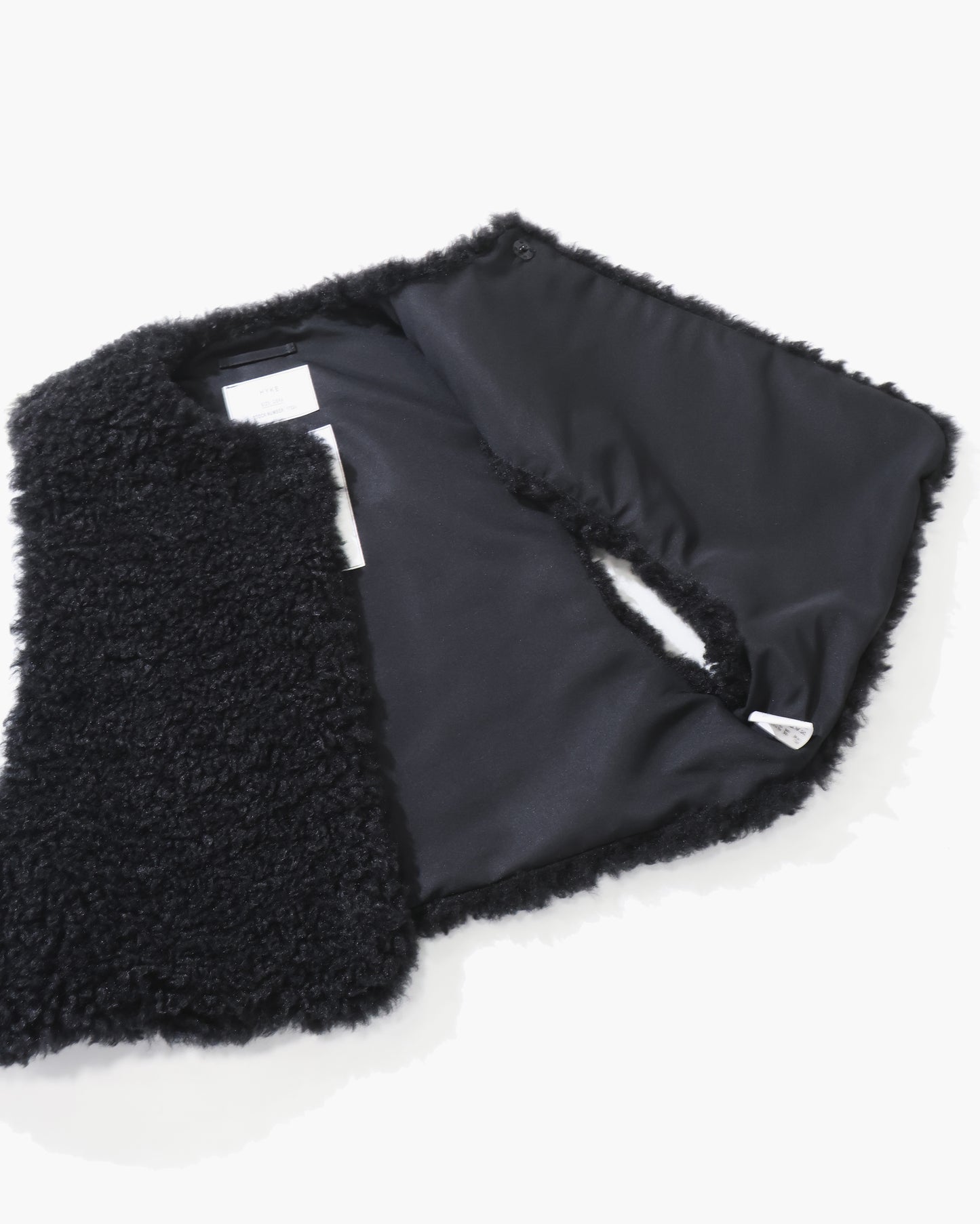 FAUX SHEARLING CROPPED VEST 17524