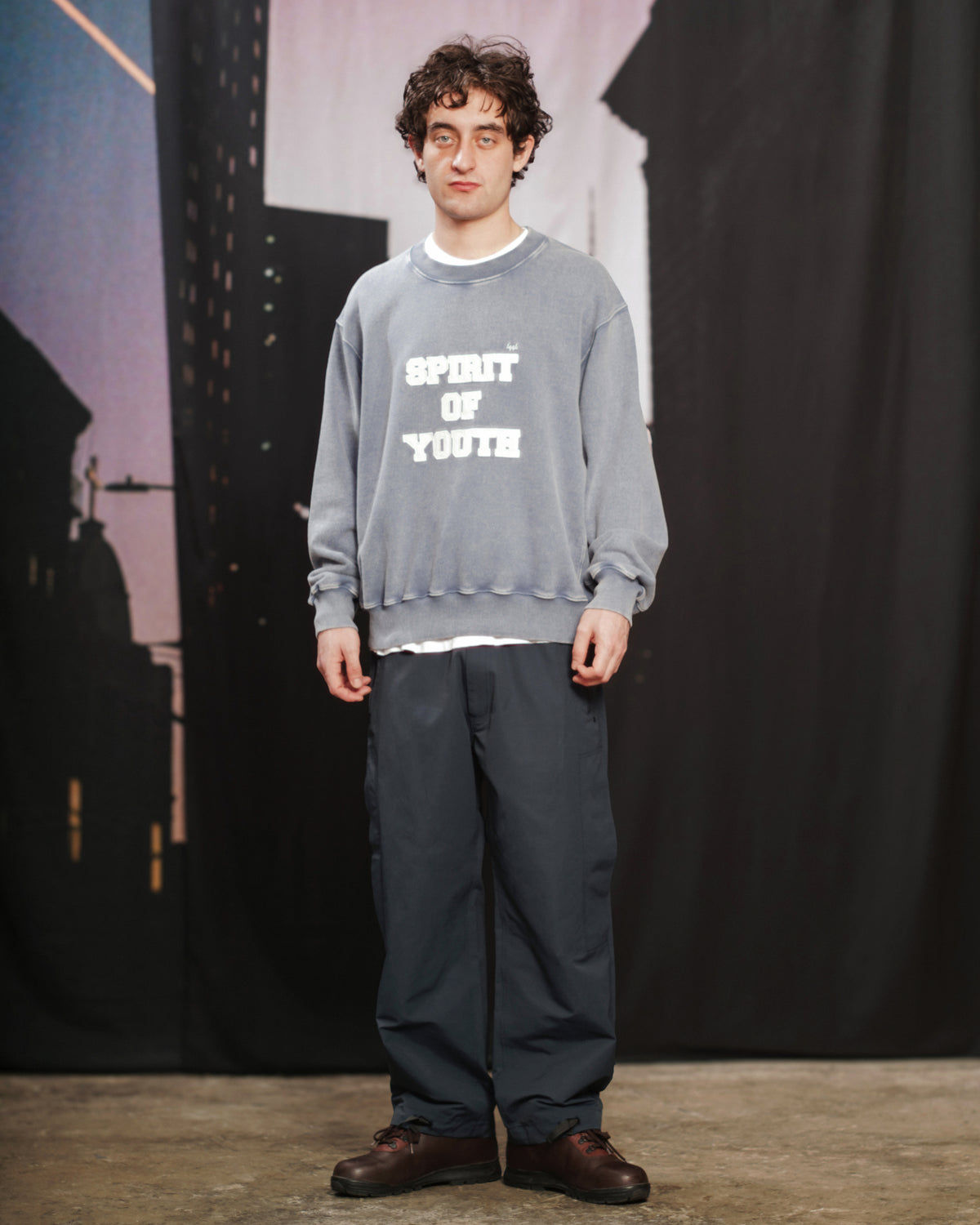 "SPIRIT OF YOUTH" CREWNECK