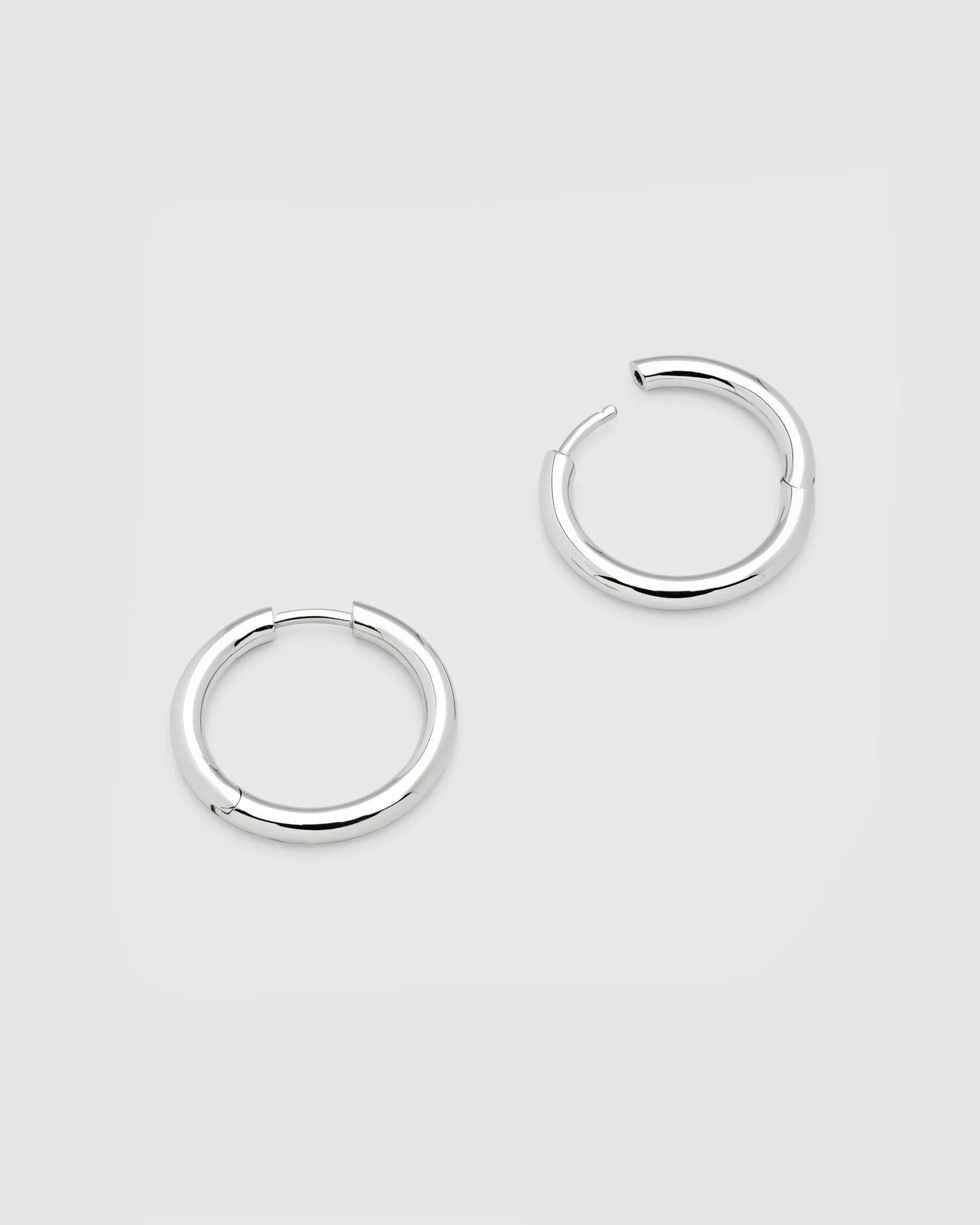 Classic Hoop Medium SILVER