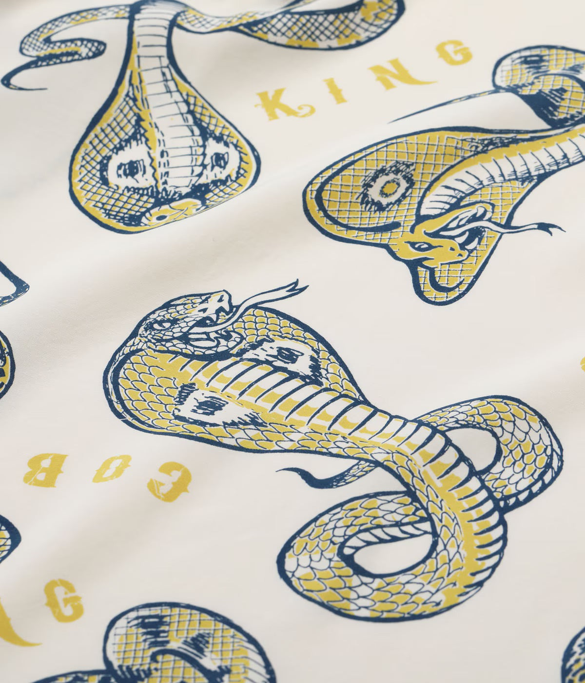 HIGH DENSITY RAYON OPEN SHIRT “KING COBRA” by VINCE RAY SH39488
