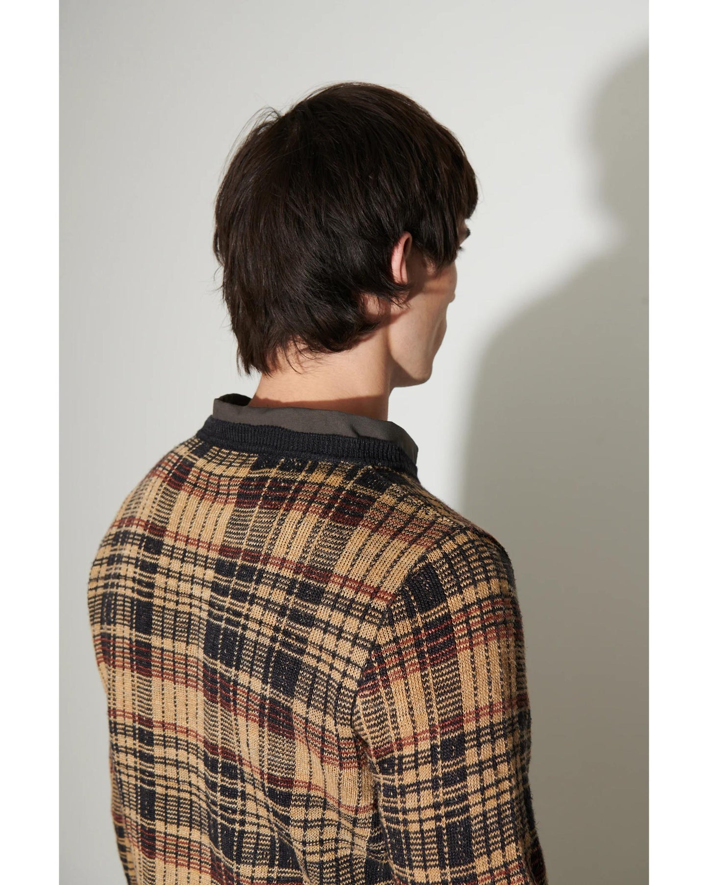 FORMAL ROUNDNECK