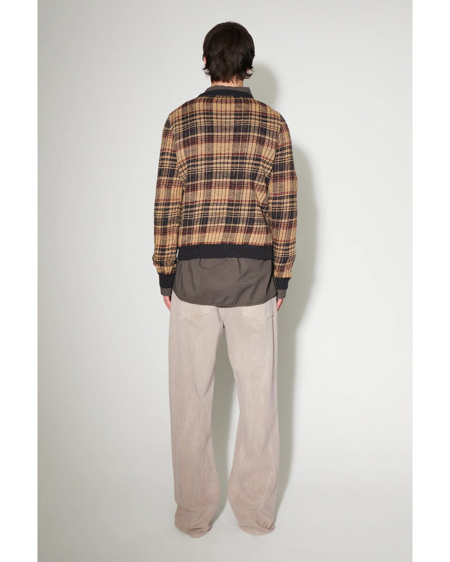 FORMAL ROUNDNECK