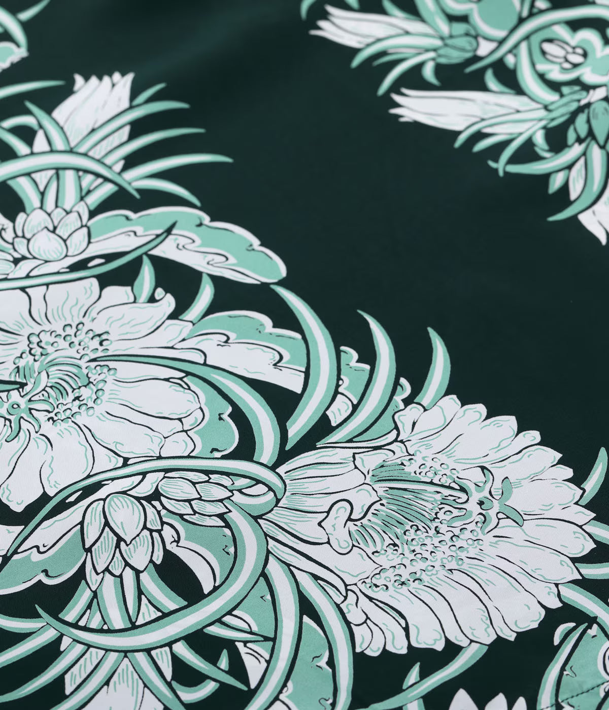 RAYON HAWAIIAN SHIRT “NIGHT BLOOMING CEREUS BORDER”SS39612