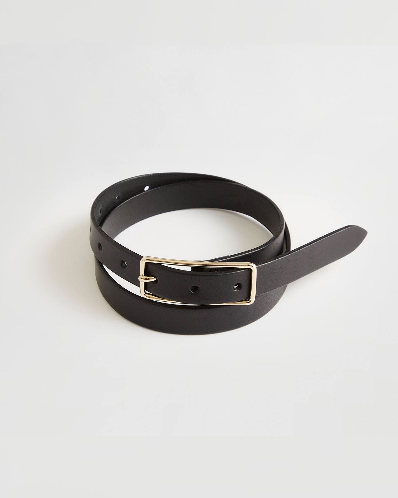 Slim trouser leather belt black grain – TOTEME