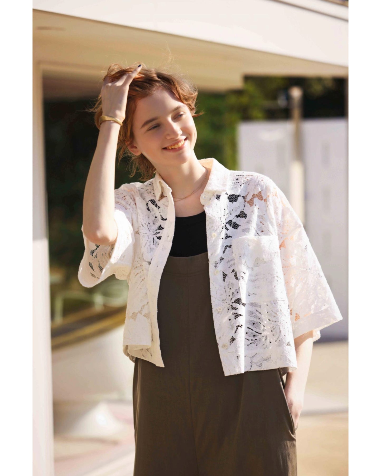 LEAF RASCHEL LACE CROPPED SHIRT