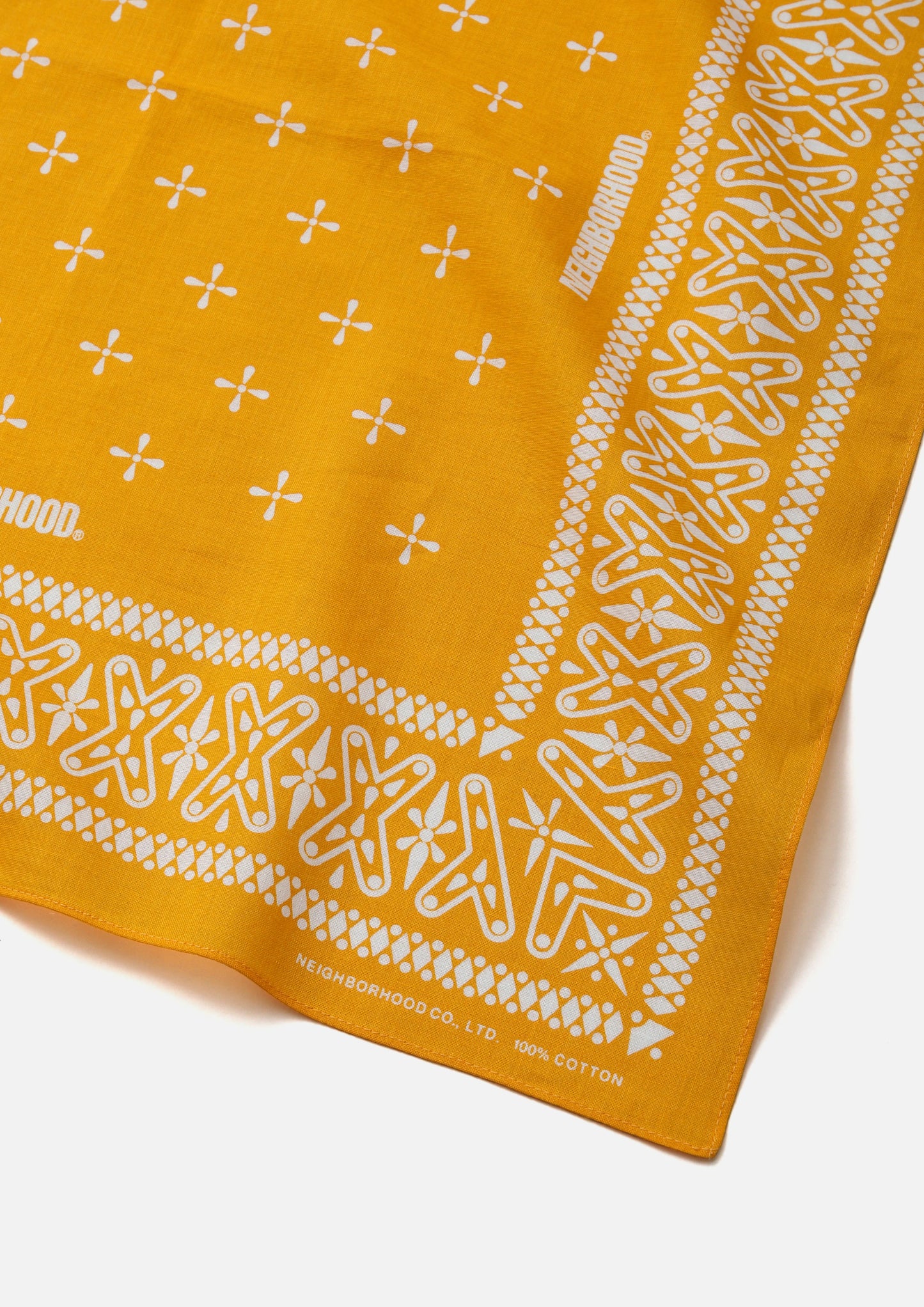 CROSS PATTERN BANDANA
