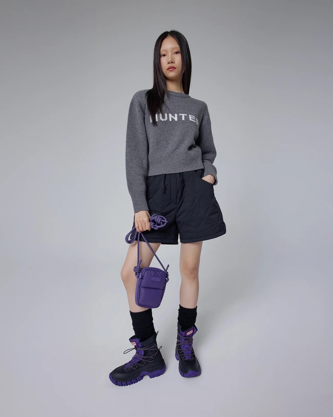 イントレピッド エクストラ パフド フォンポーチ