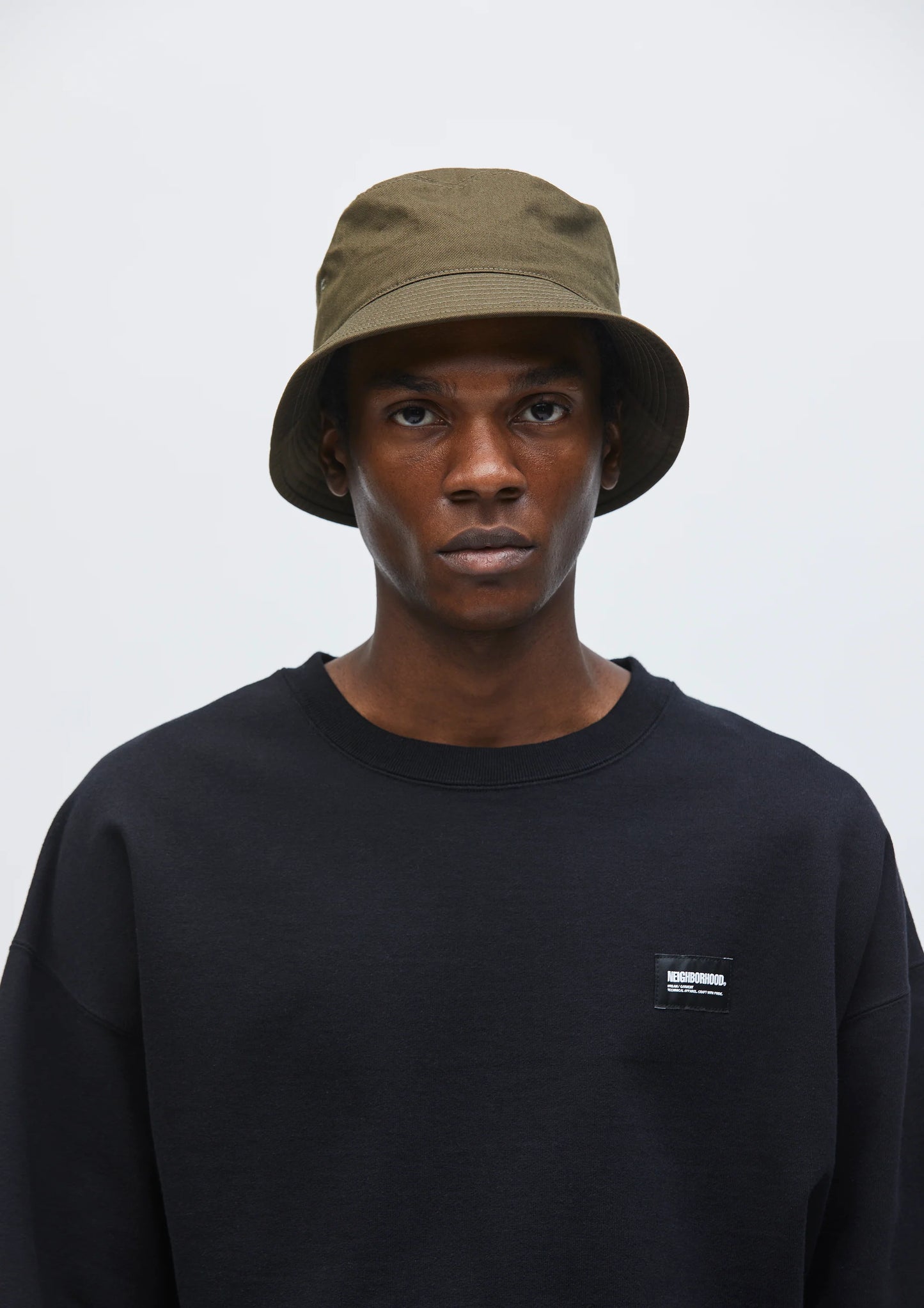 BUCKET HAT