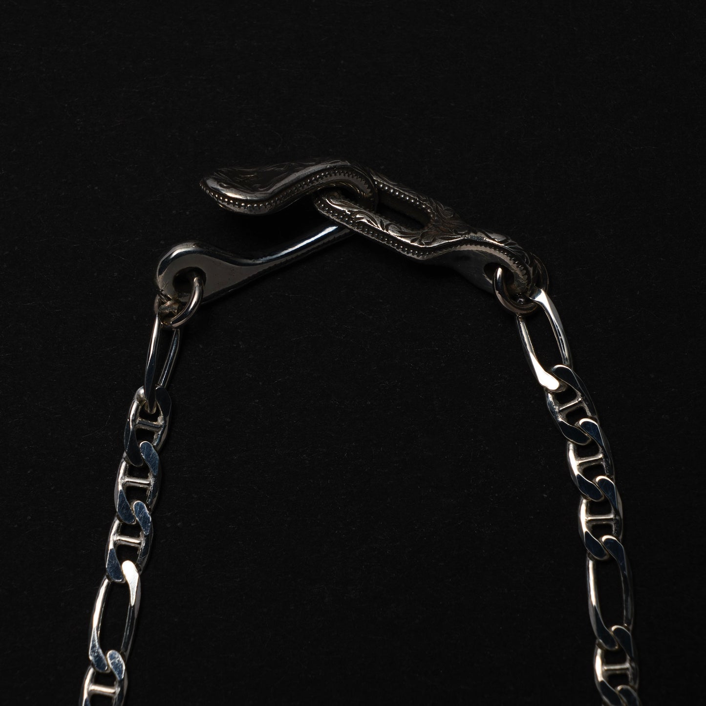 Stud Link Figaro Narrow Chain