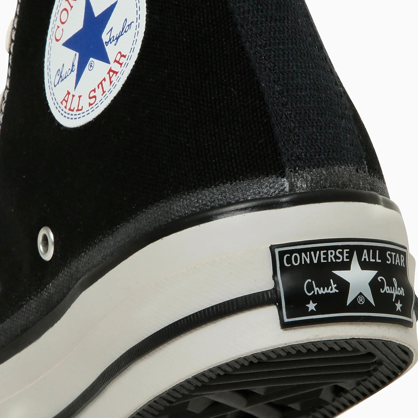 CHUCK TAYLOR®︎ CANVAS HI
