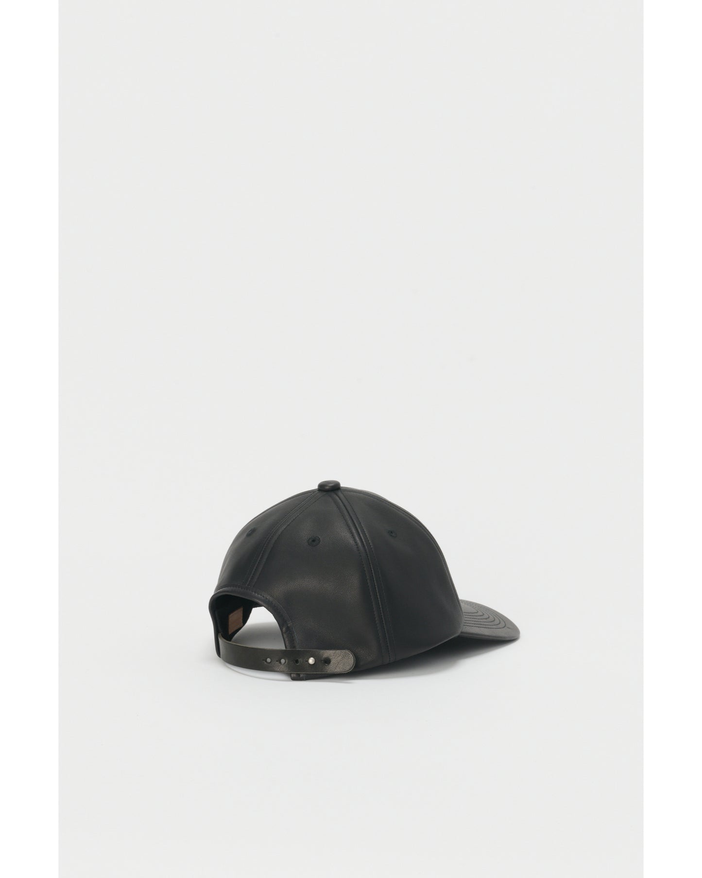 6 panel cap black