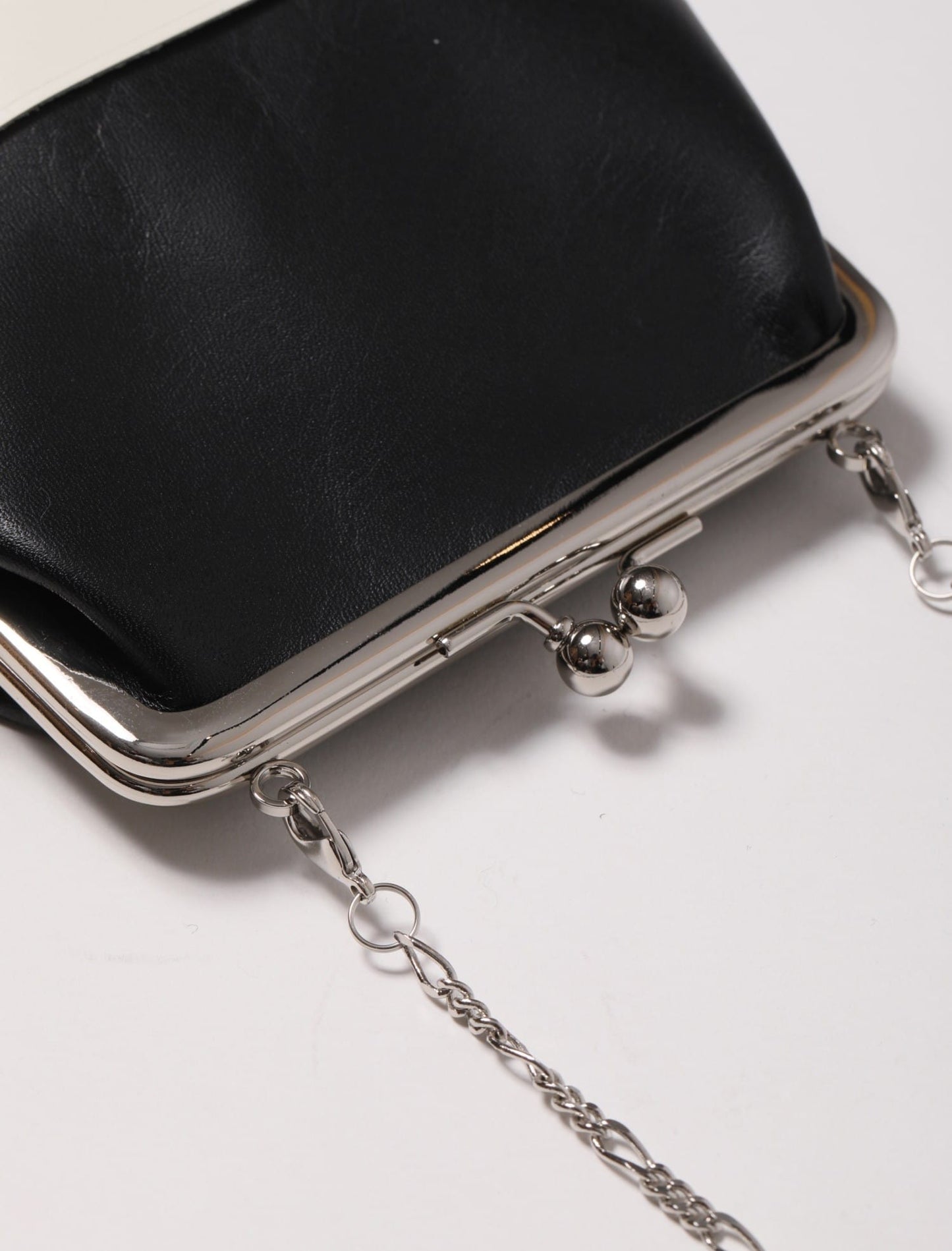 clasp pouch