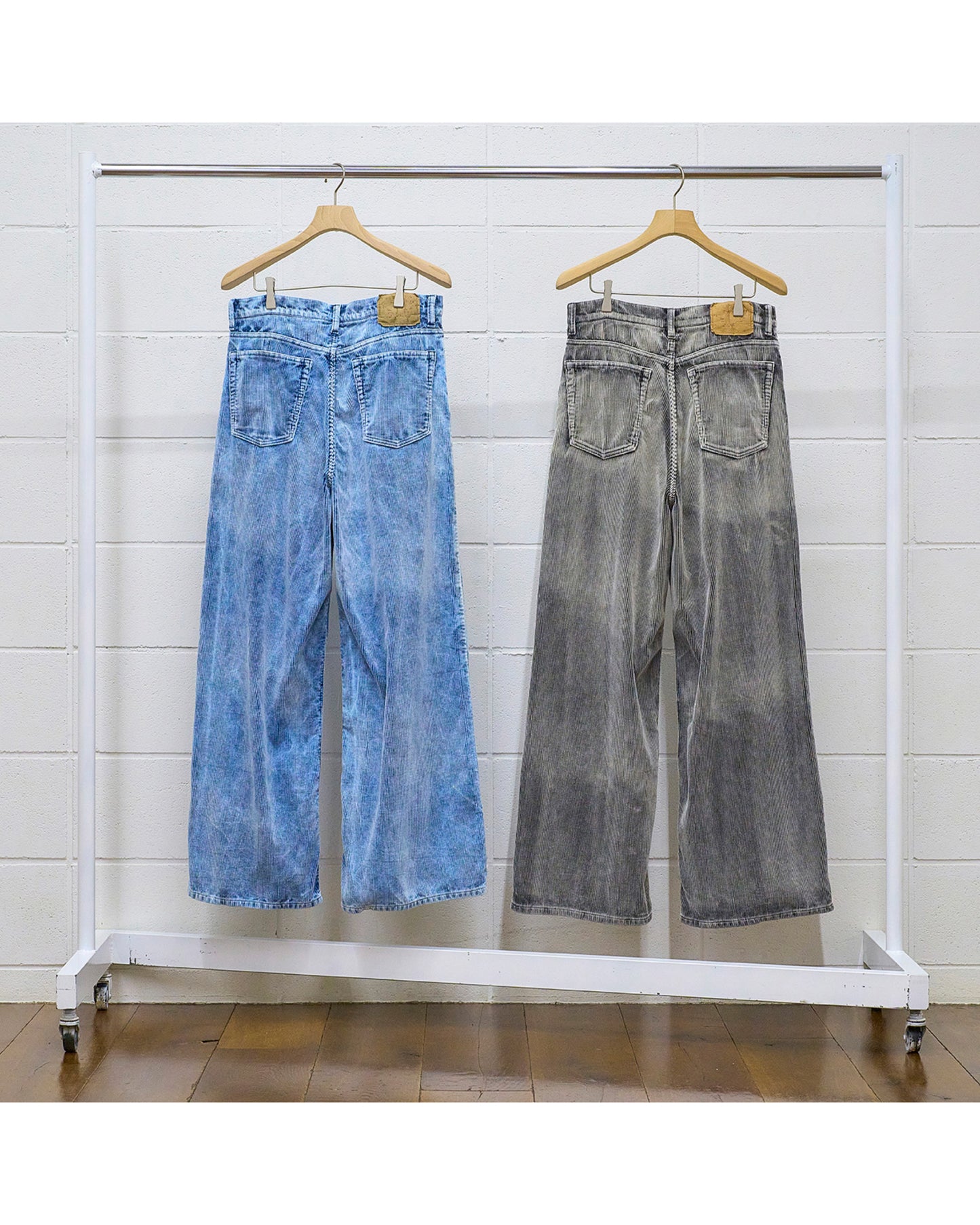 UW1151 Corduroy wide pants