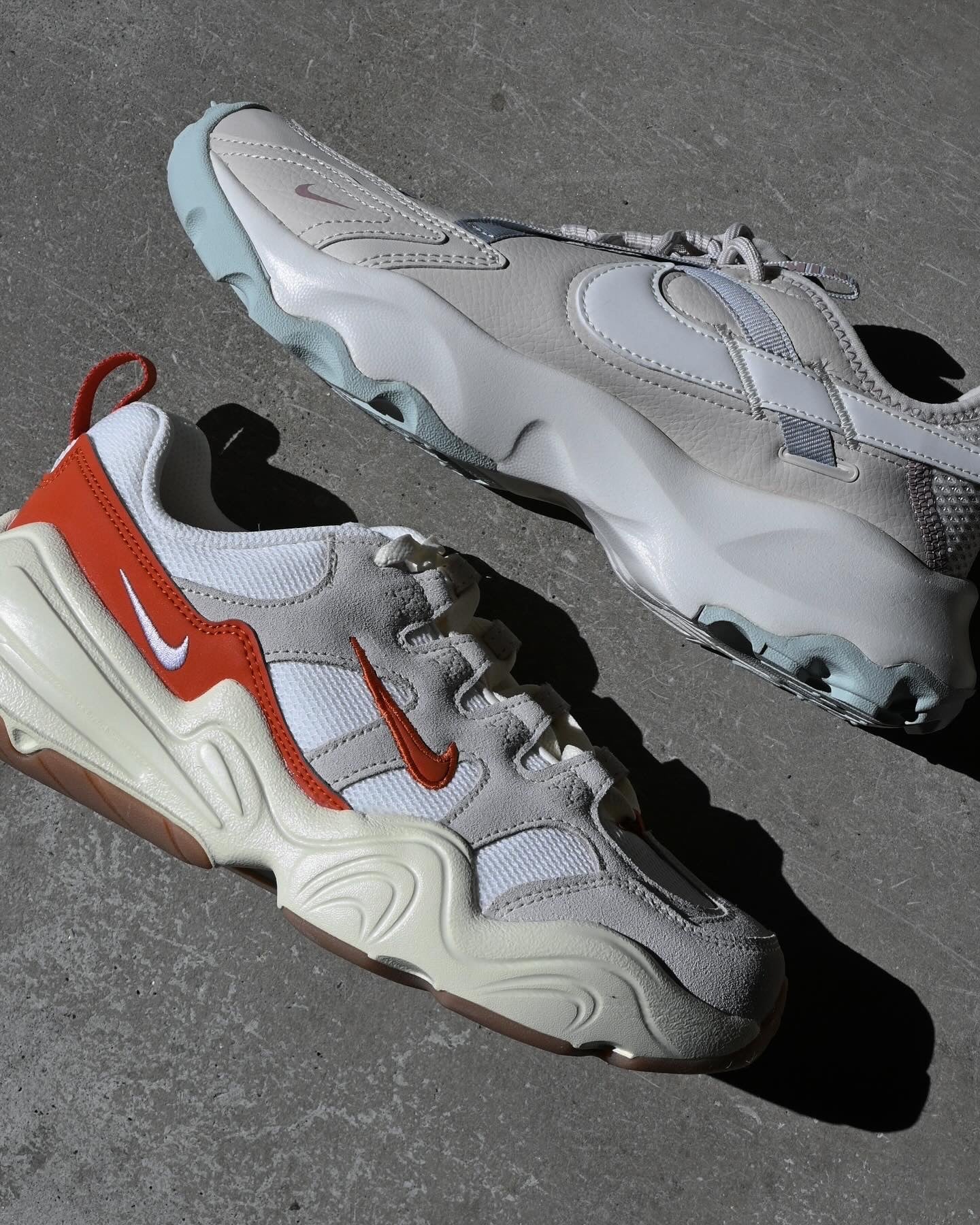 W NIKE TECH HERA