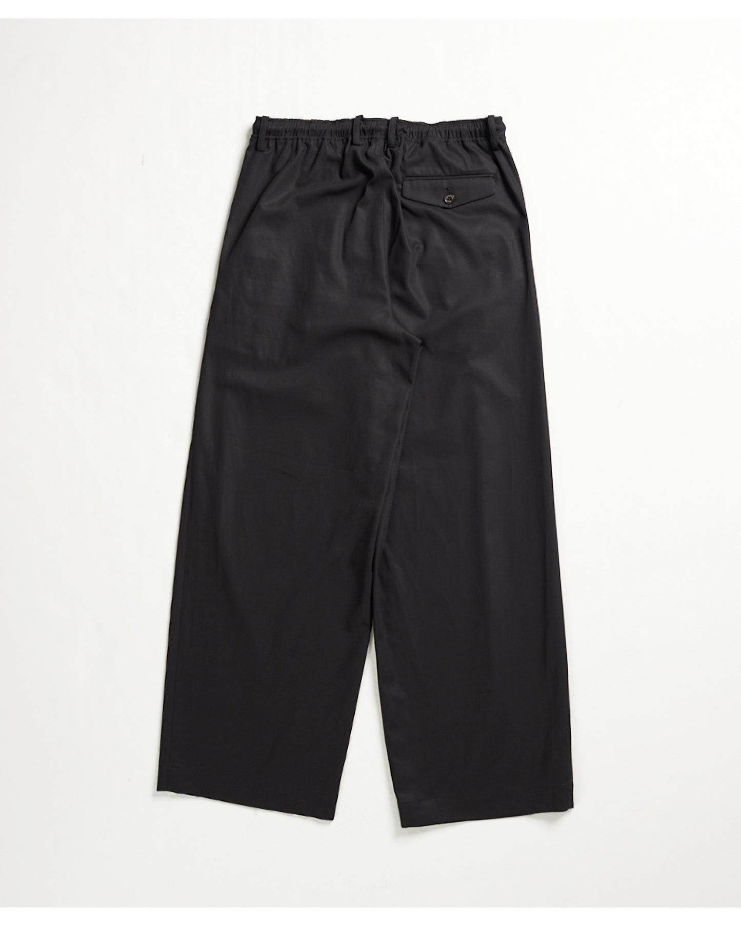 TRIPLE PLEATED EASY TROUSERS BLACK