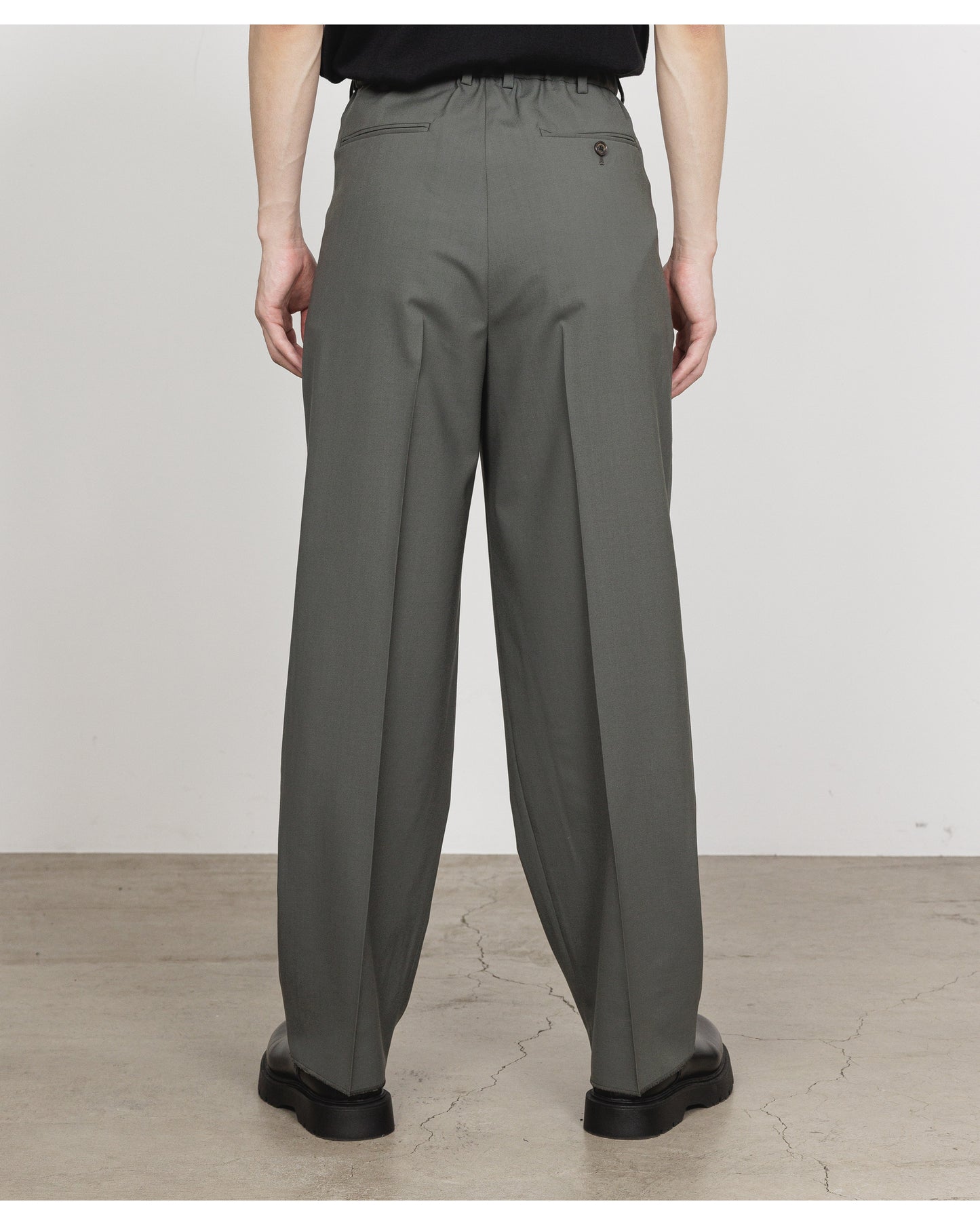 CLASSIC FIT DOUBLE PLEATED TROUSERS SAGE GREEN