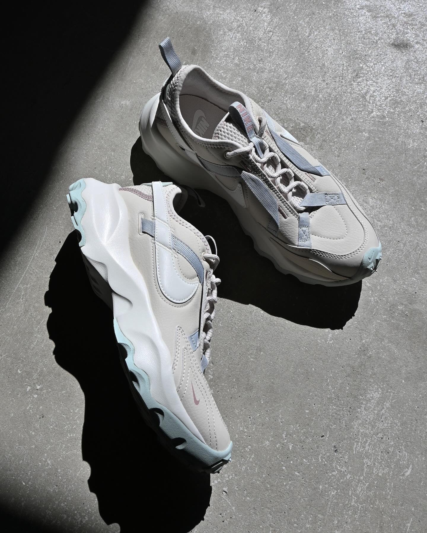 W NIKE TC 7900