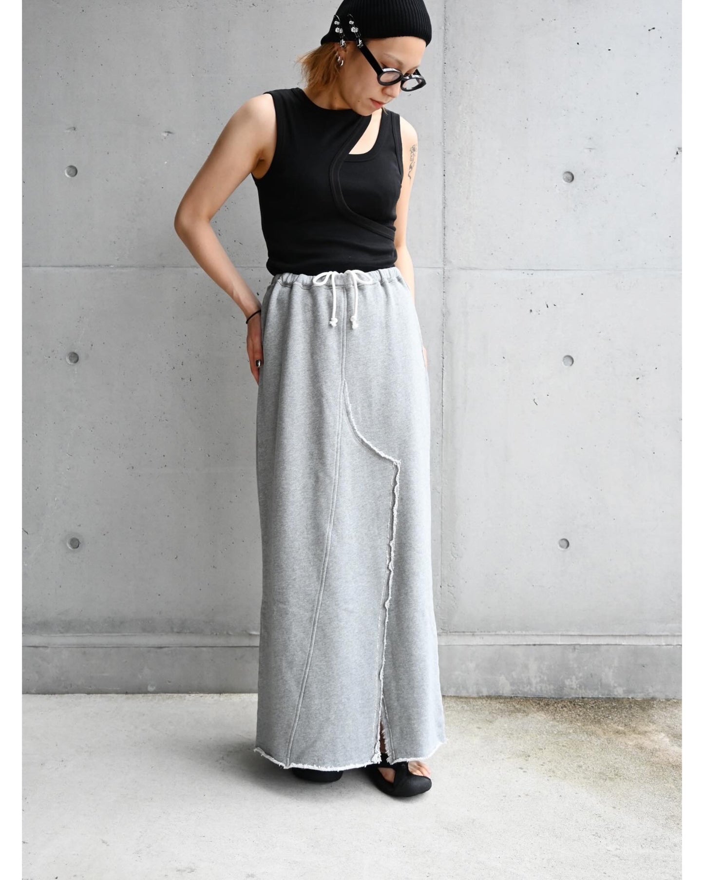 × BLANC OVAL TELEVISION-CUT GLASSES