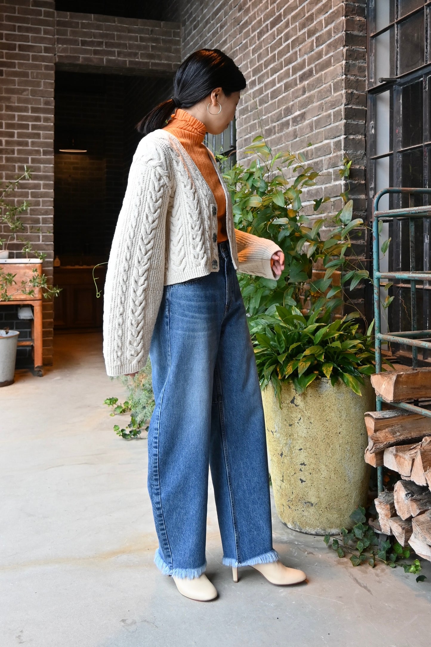 cotton & lambs wool cable-knit cropped cardigan